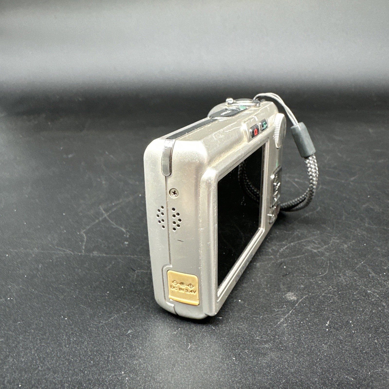 Olympus FE-270 7.1MP Digital Camera, Silver - Tested