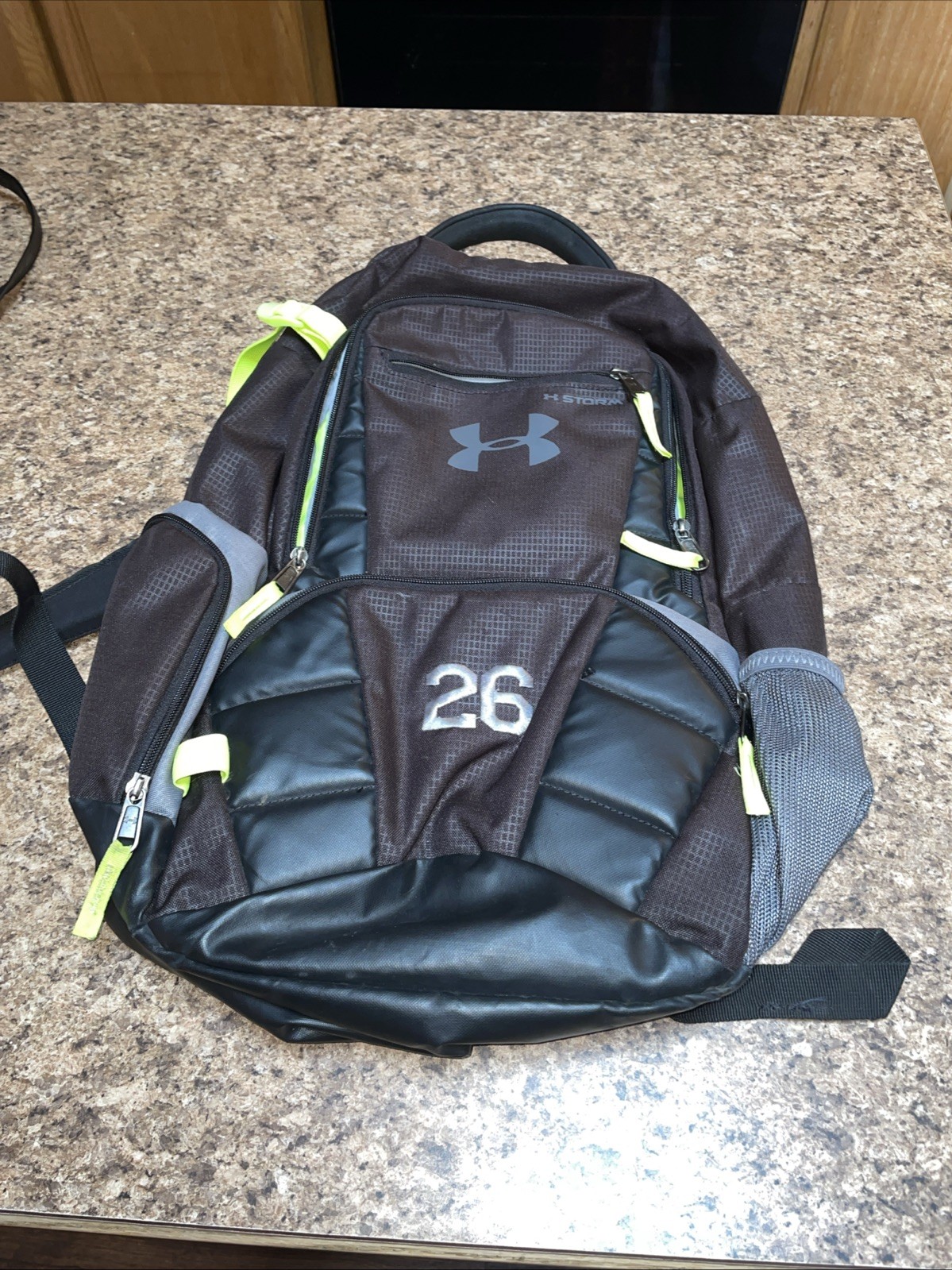 Under Armour  Storm Back Pack Number 26 Brown / Black Heat Gear
