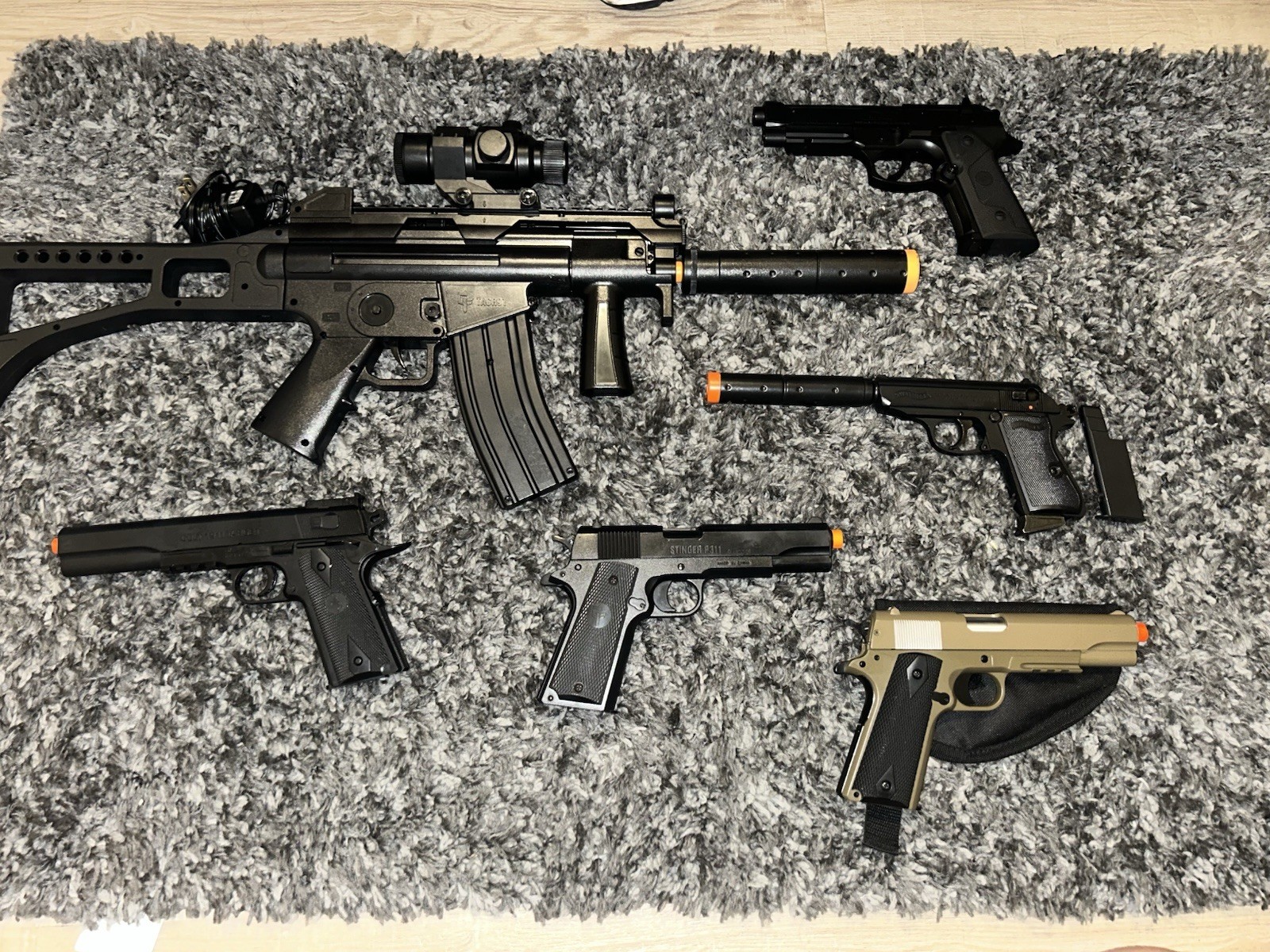 BB Guns/ Airsoft