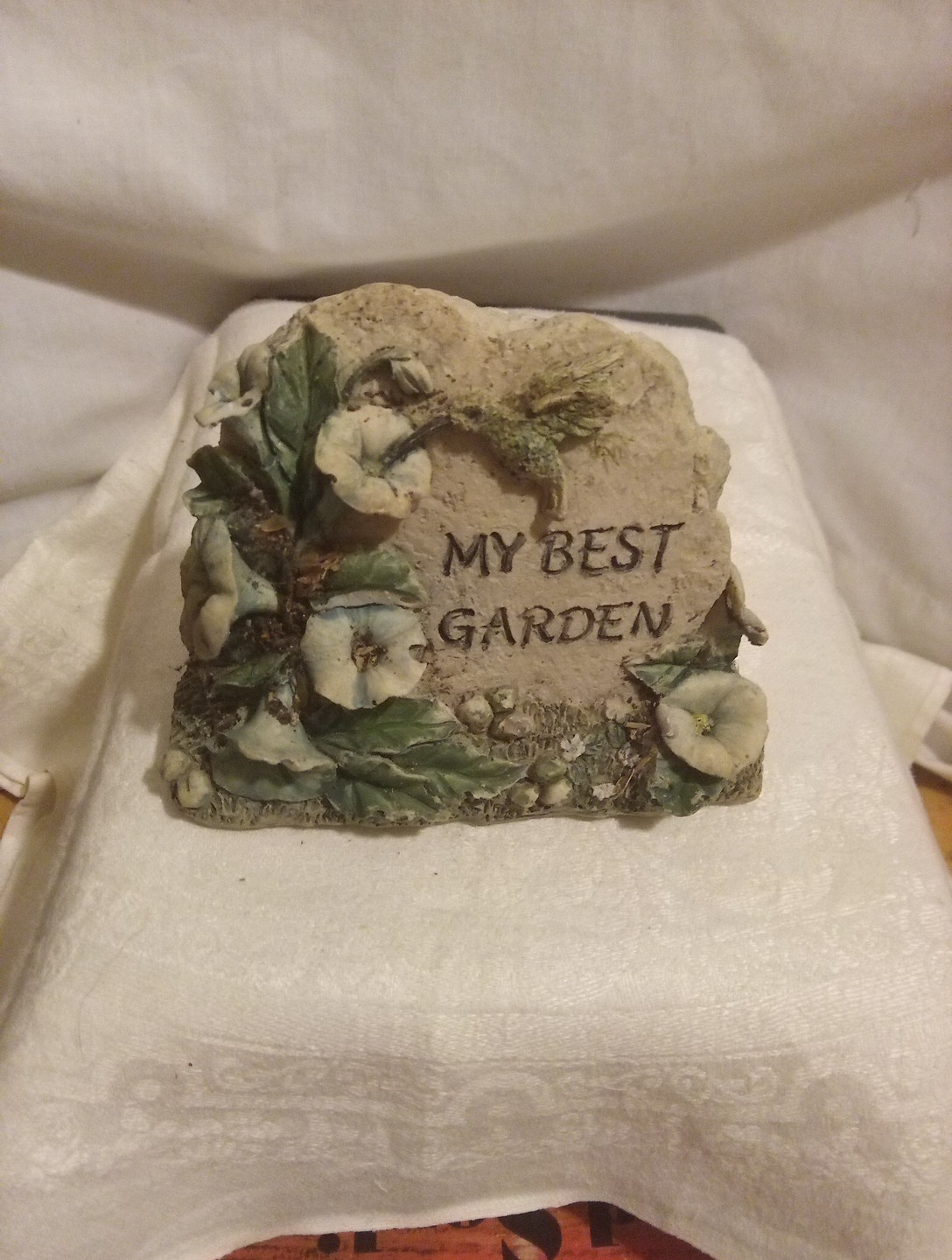 Hummingbird And Garden Stone Key Hider