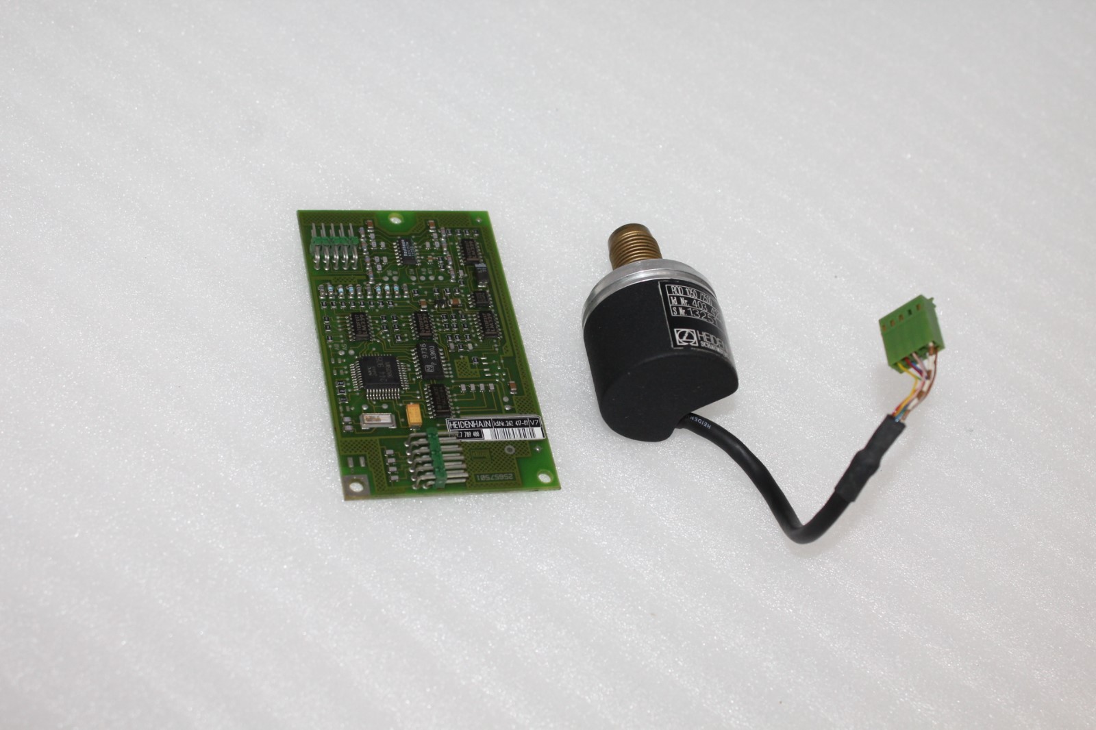 Heidenhain ROD 1050/2500 ,ID# 4034201T Rotary Encoder & 262 417 01 Control Board