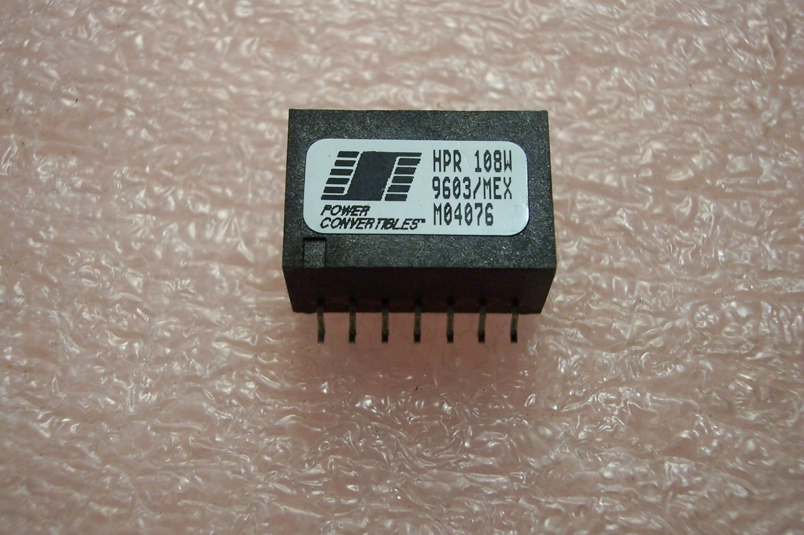 QTY (2) HPR108W POWER CONVERTIBLES 14 PIN SMD DC/DC CONVERTERS .75W 12V-IN