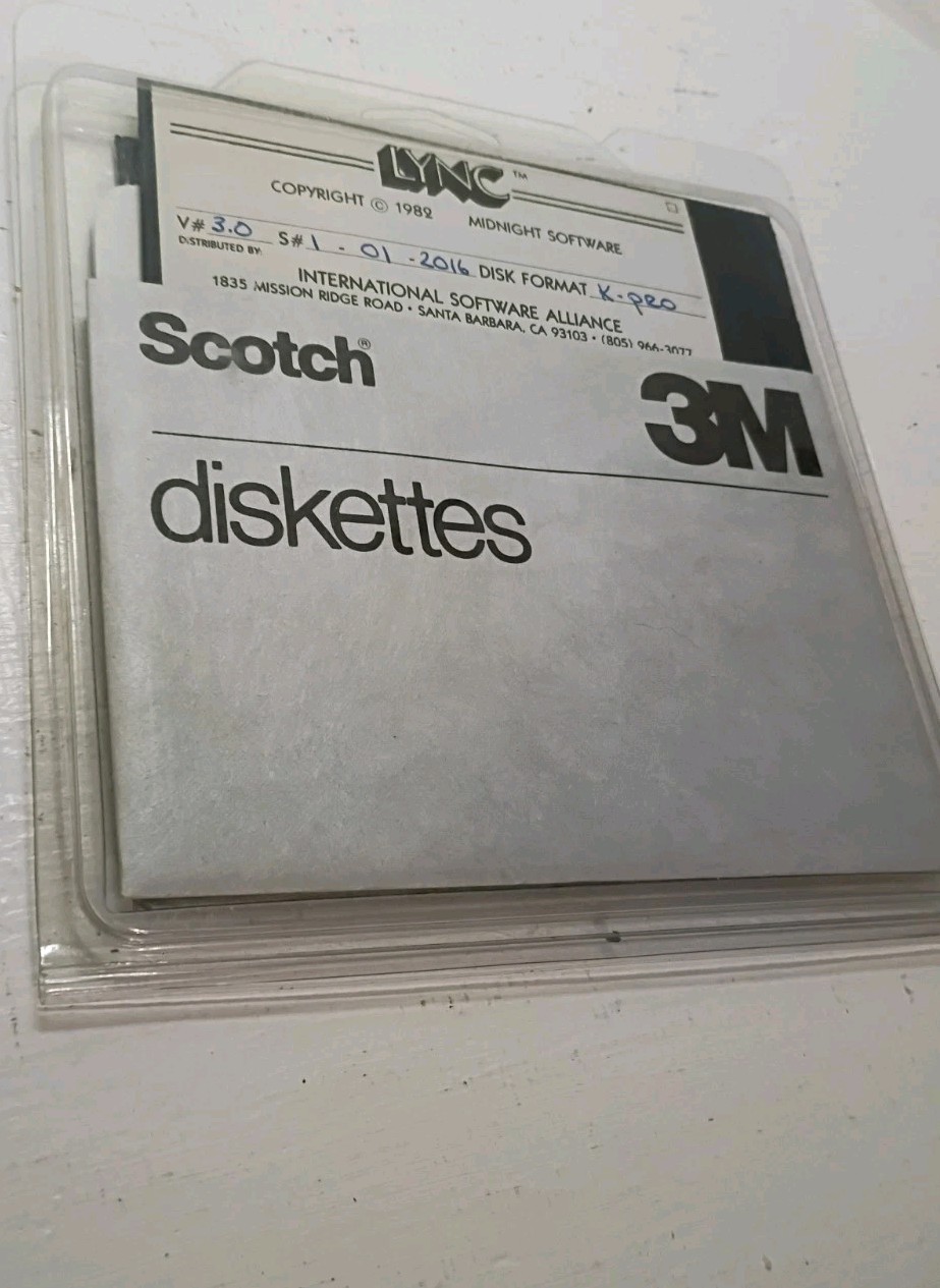 Vintage LYNC 1982 Kaypro / CP/M Software 5.25″ Floppy – Midnight Software – Rare