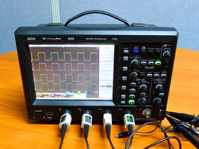 TELEDYNE LECROY Wavejet324A Oscilloscope 200MHz, 4CH.  4 of PP010 200MHz probes