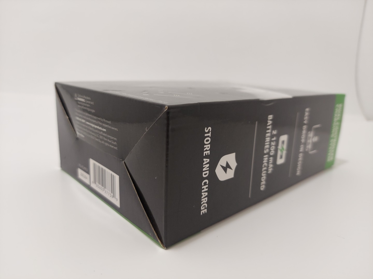 INSIGNIA DUAL CONTROLLER CHARGING SYSTEM FOR XBOX SERIES X|S , UNIT TESTED CLEAN