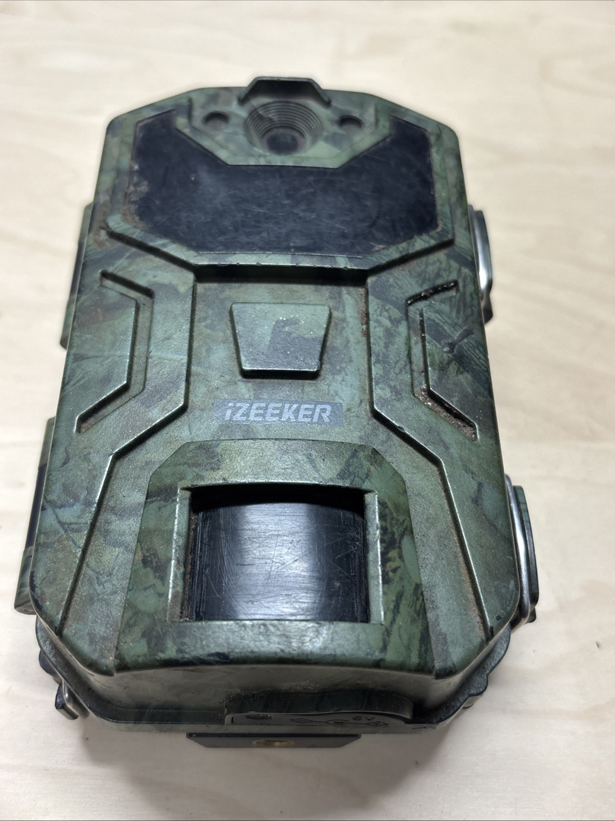 iZeeker iG200 Trail Cam NO CARD