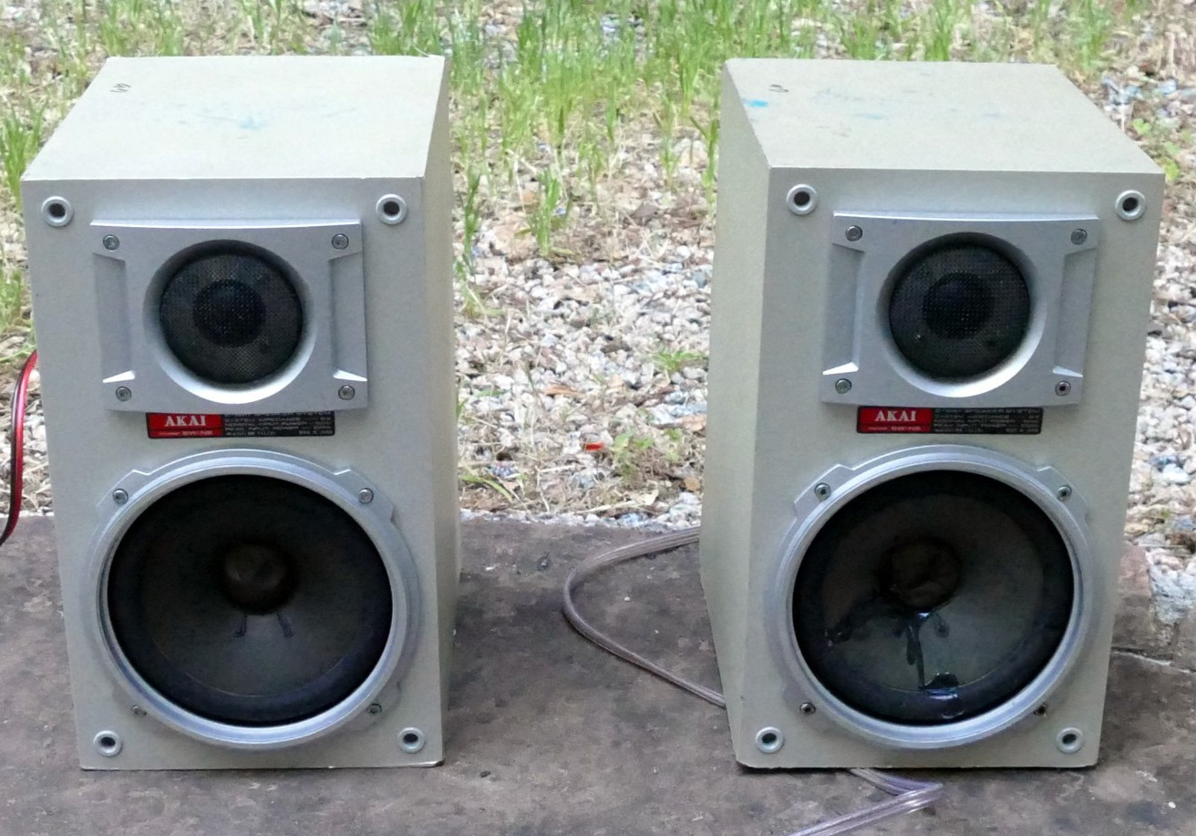 Akai SW-N5 Speakers Left Right Rear 6ohms 50W for UC-5 micro system damaged cone
