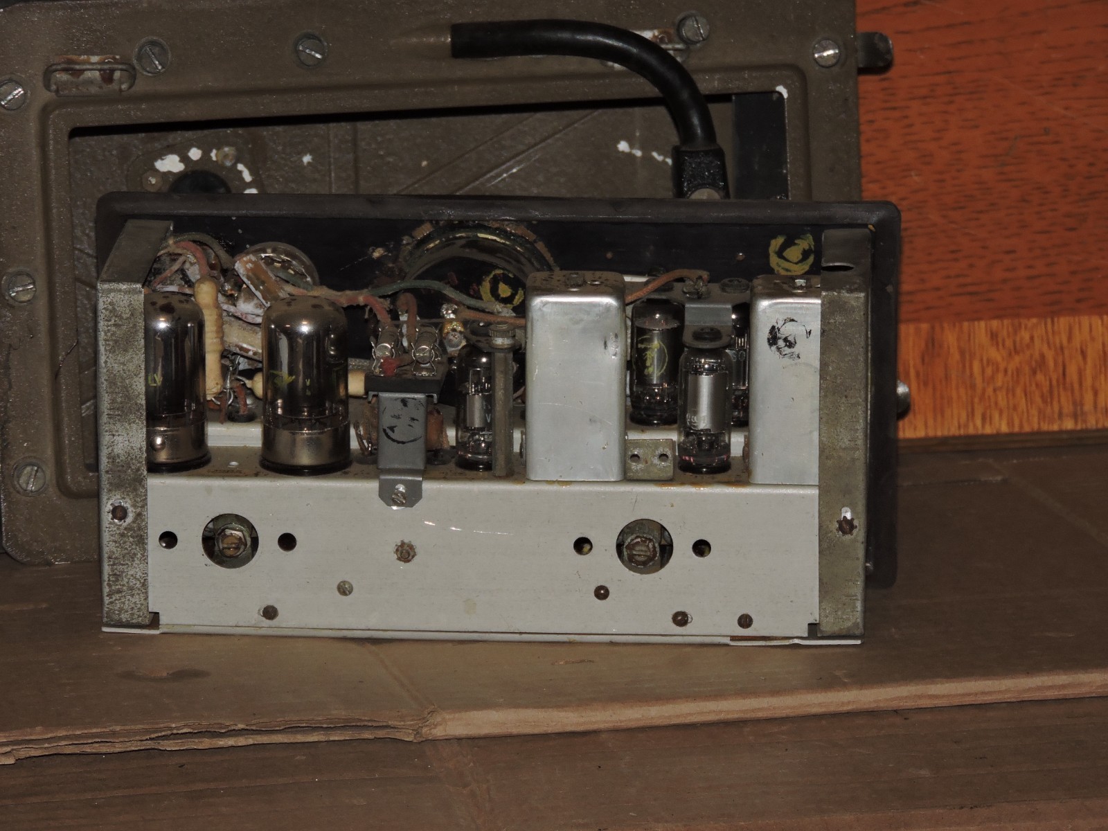 WIRELESS SET 58 TRANSMITTER/RECEIVER IN FAIR CONDITION