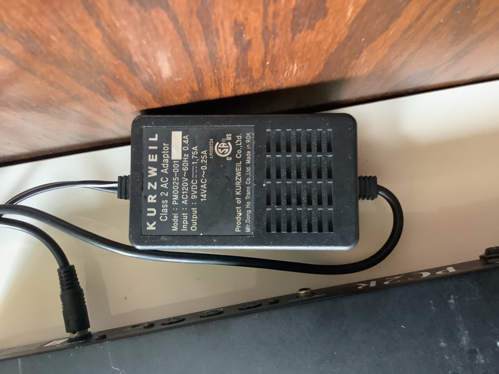 Kurzweil PC2R Digital Rack Sound Module V4.0 & AC adapter