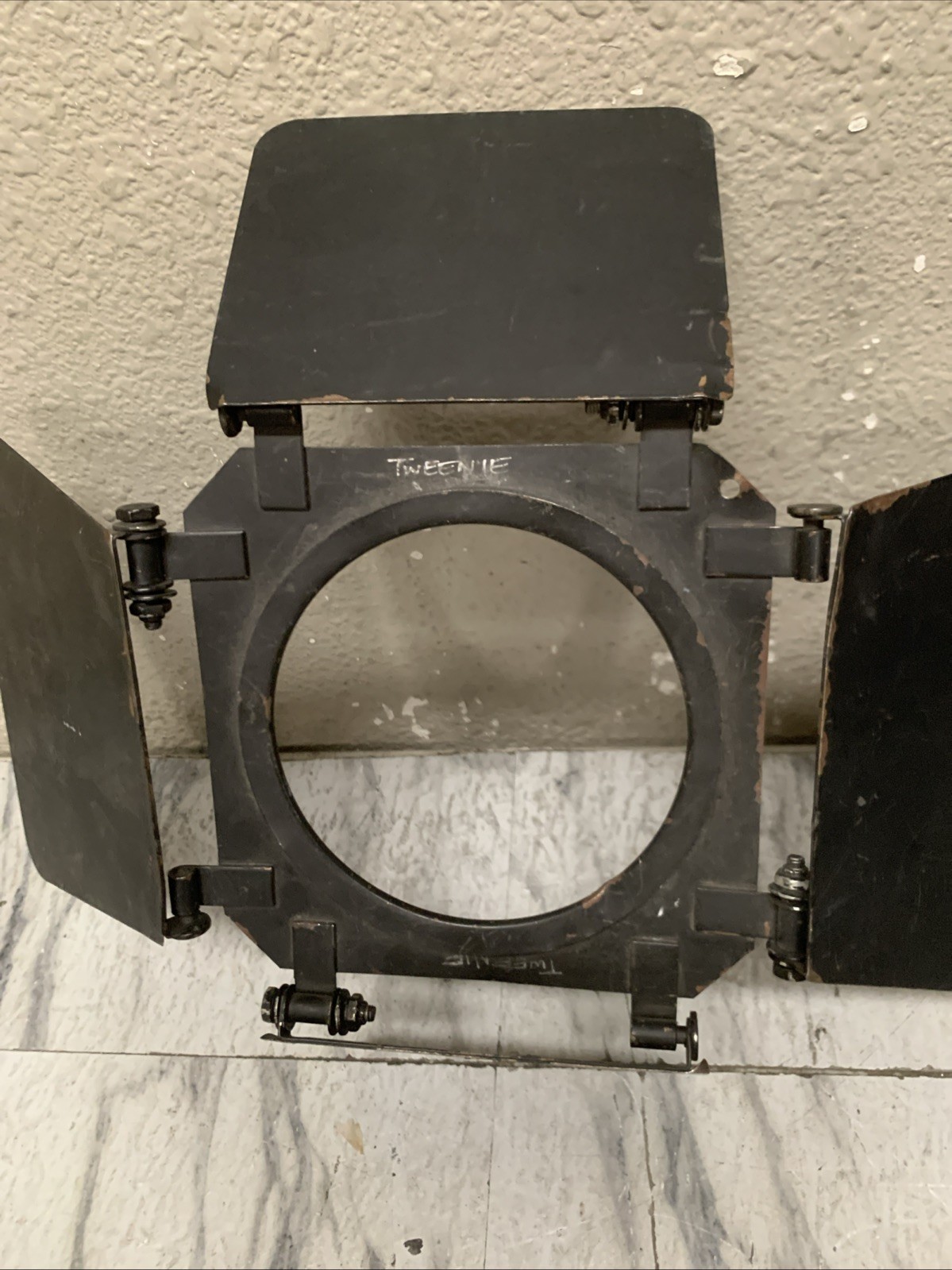 Mole Richardson Barn Doors Light Shield, Mini