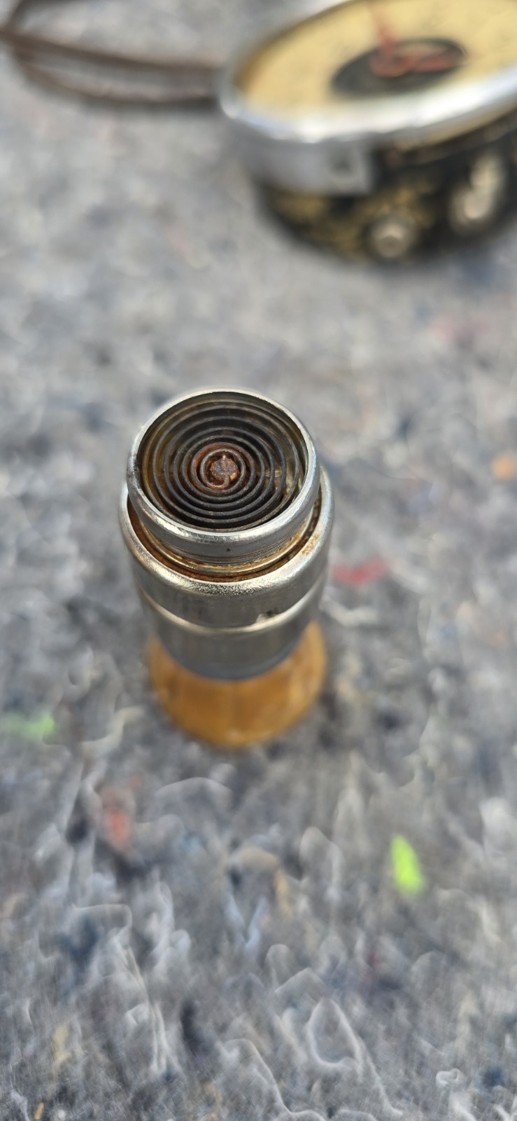 VINTAGE AMBER MARBELIZED CIGARETTE LIGHTER
