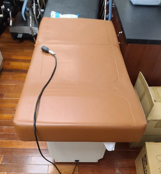 Midmark Ritter 204 Exam Table used