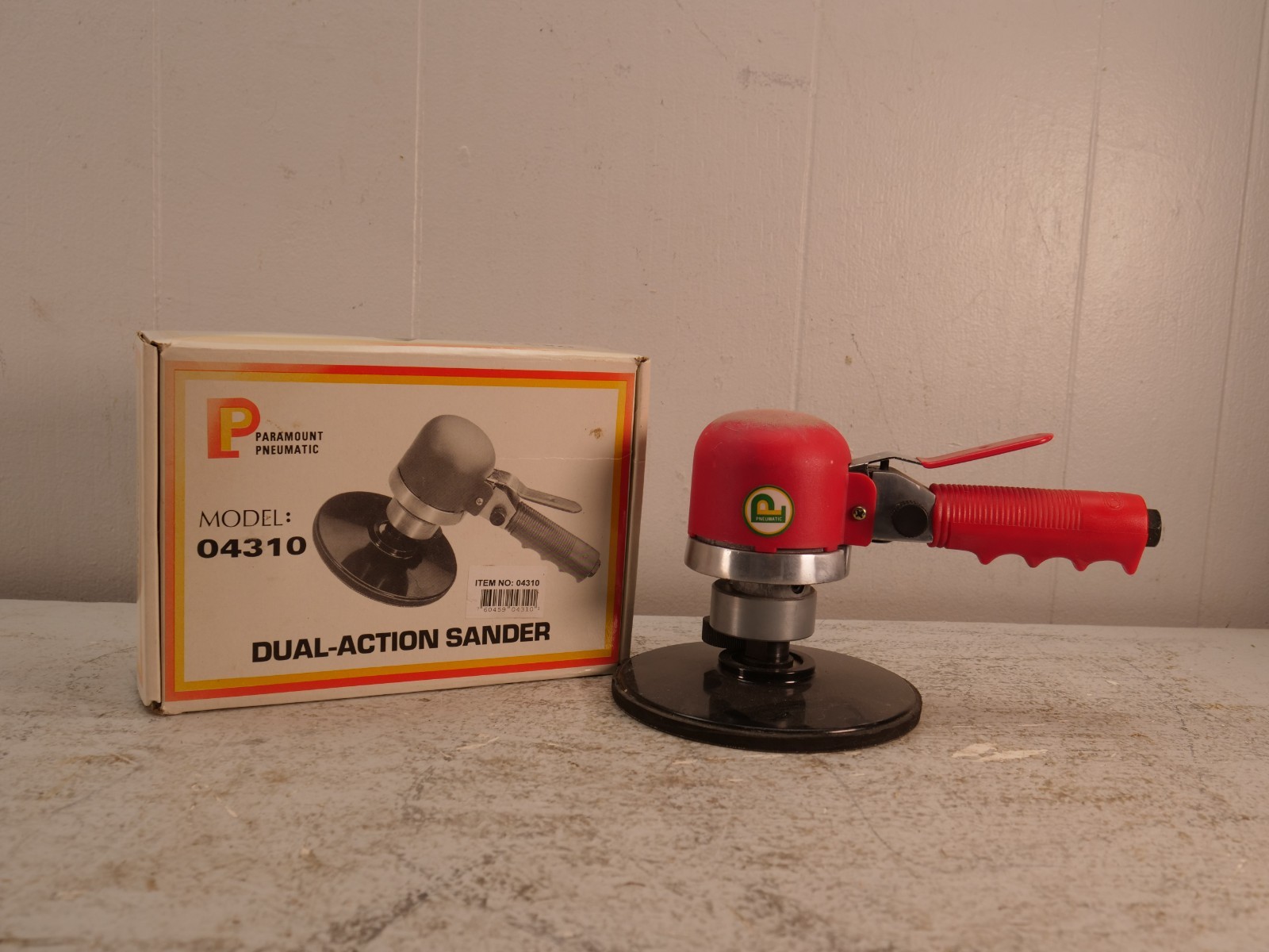 Paramount Pneumatic 6 Inch Dual Action Sander