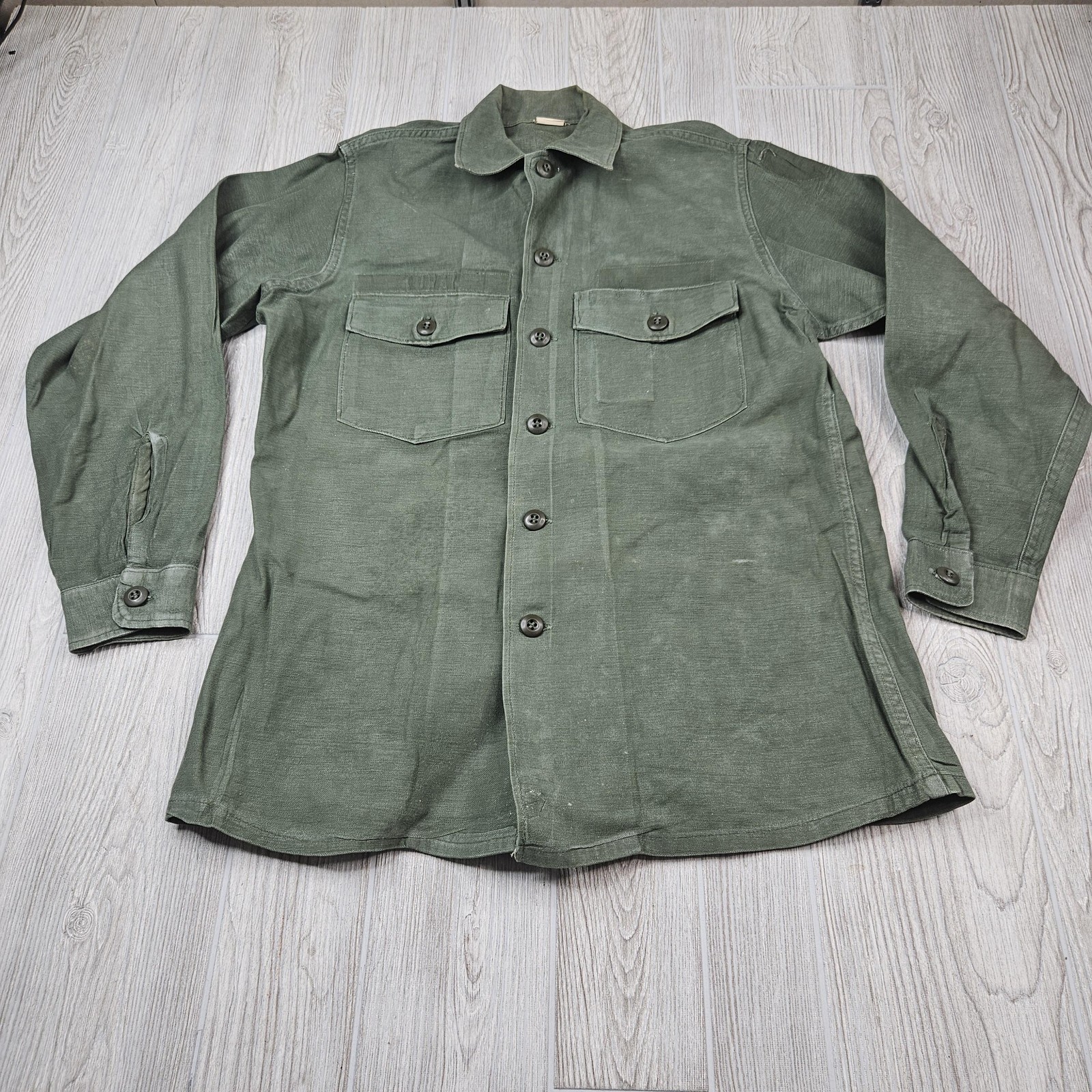 Vintage US Army OG-107 Shirt Mens Green Sateen Utility Military 80s 1984