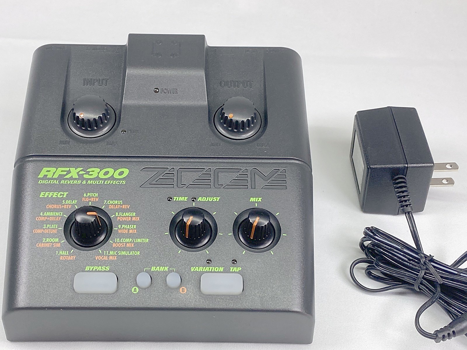 ZOOM RFX-300 Digital Multi Effects Processor Tested Working w/ AC Adapter Japan