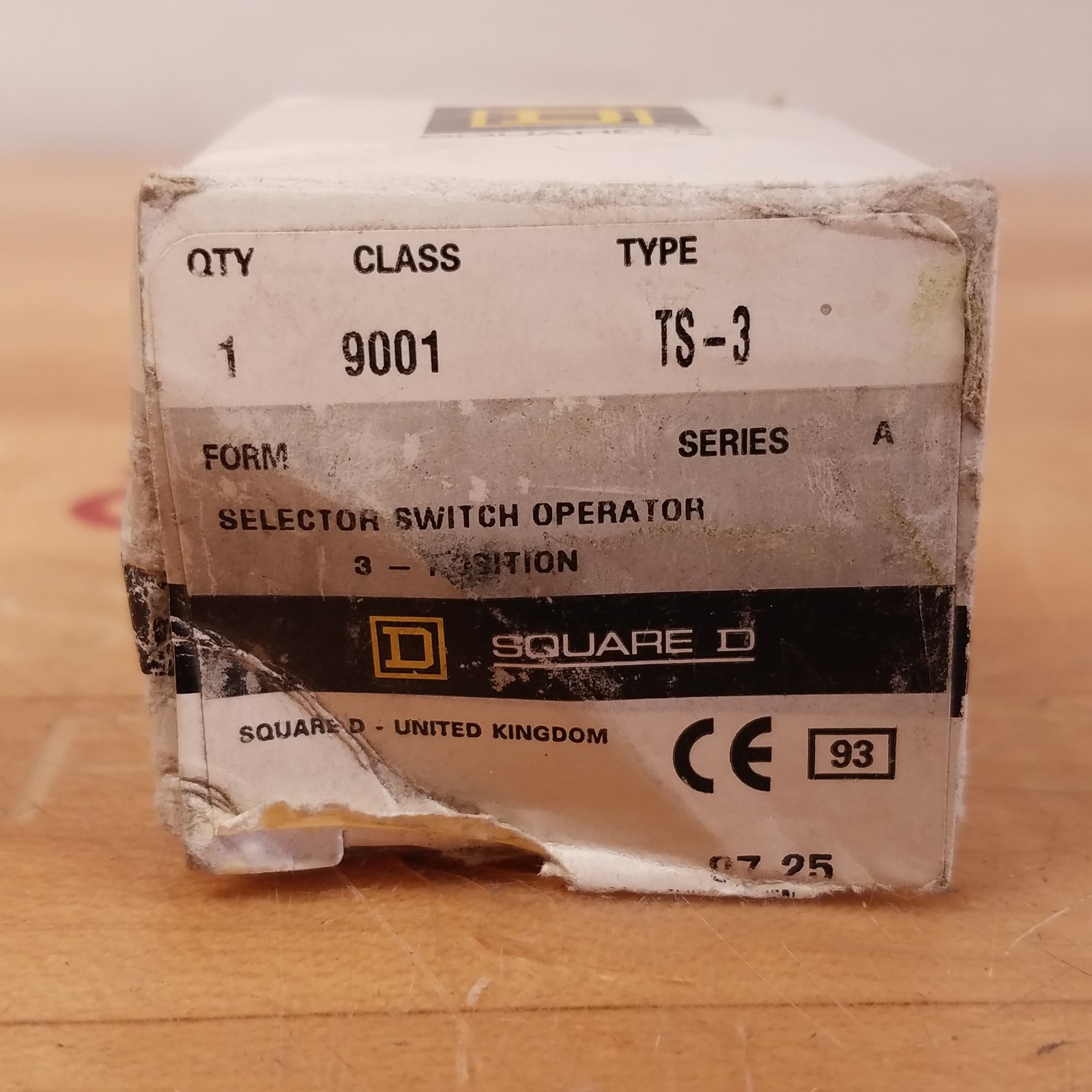 Square D 9001 TS-3 Series A Selector Switch Operator, 3 Position - NEW