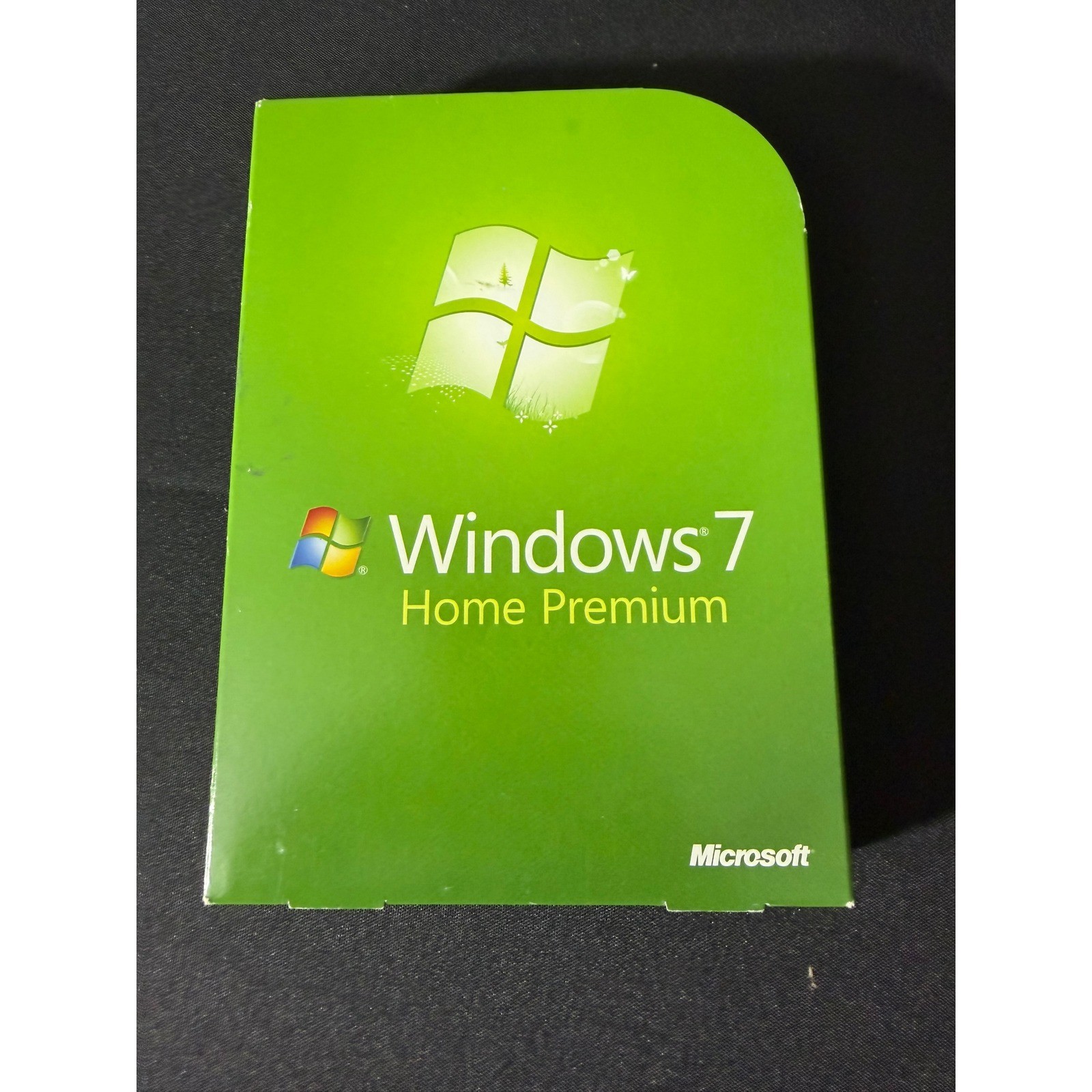 Microsoft Windows 7 Home Premium Full Retail Box 32/64-bit w/ Key