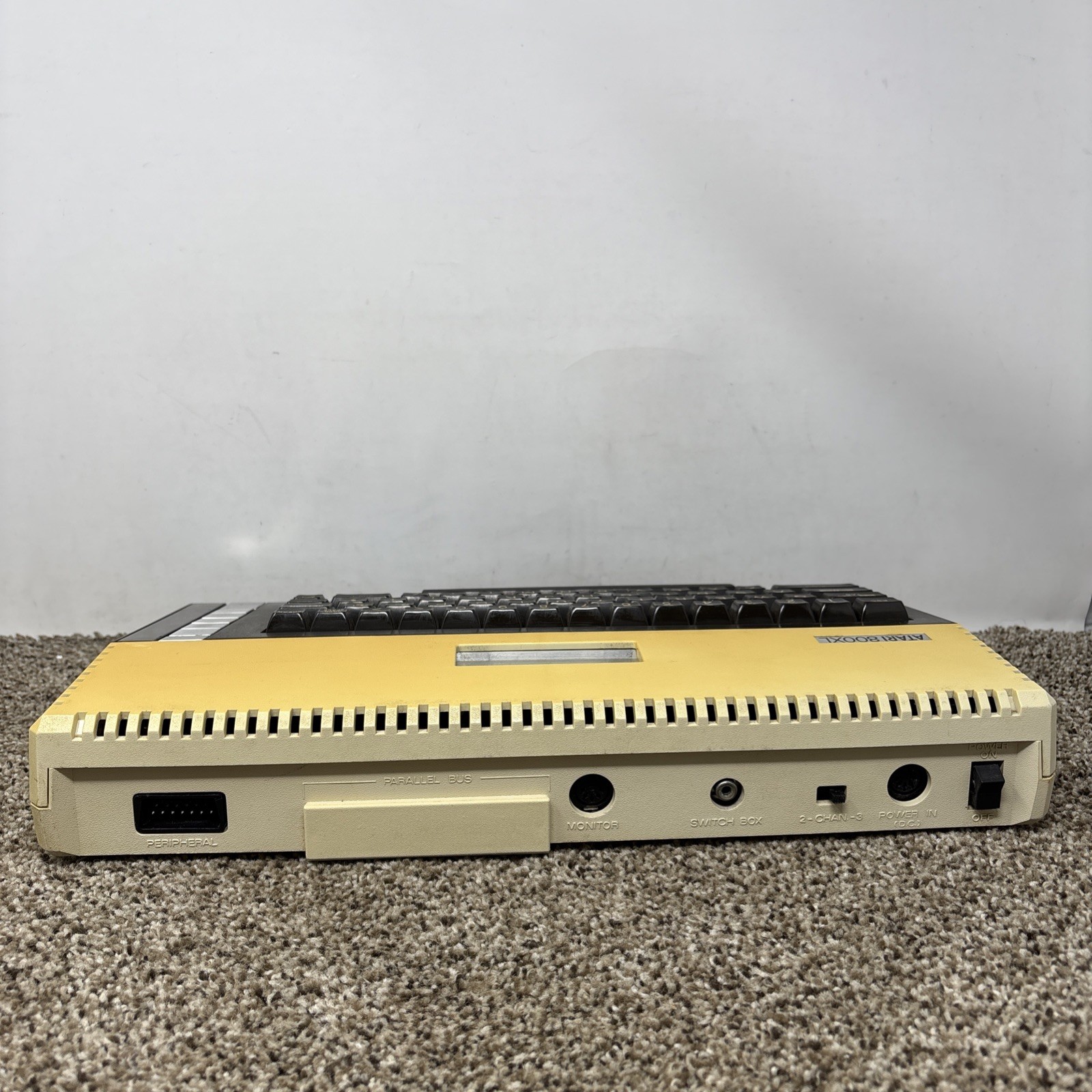 Vintage ATARI 800 XL 8-Bit Computer w/ Power Supply Tested & Works