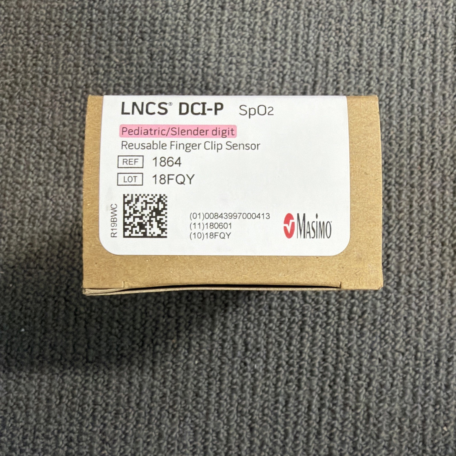 NIB Masimo 1864 LNCS DCI-P Finger Clip Sensor 3ft Cable