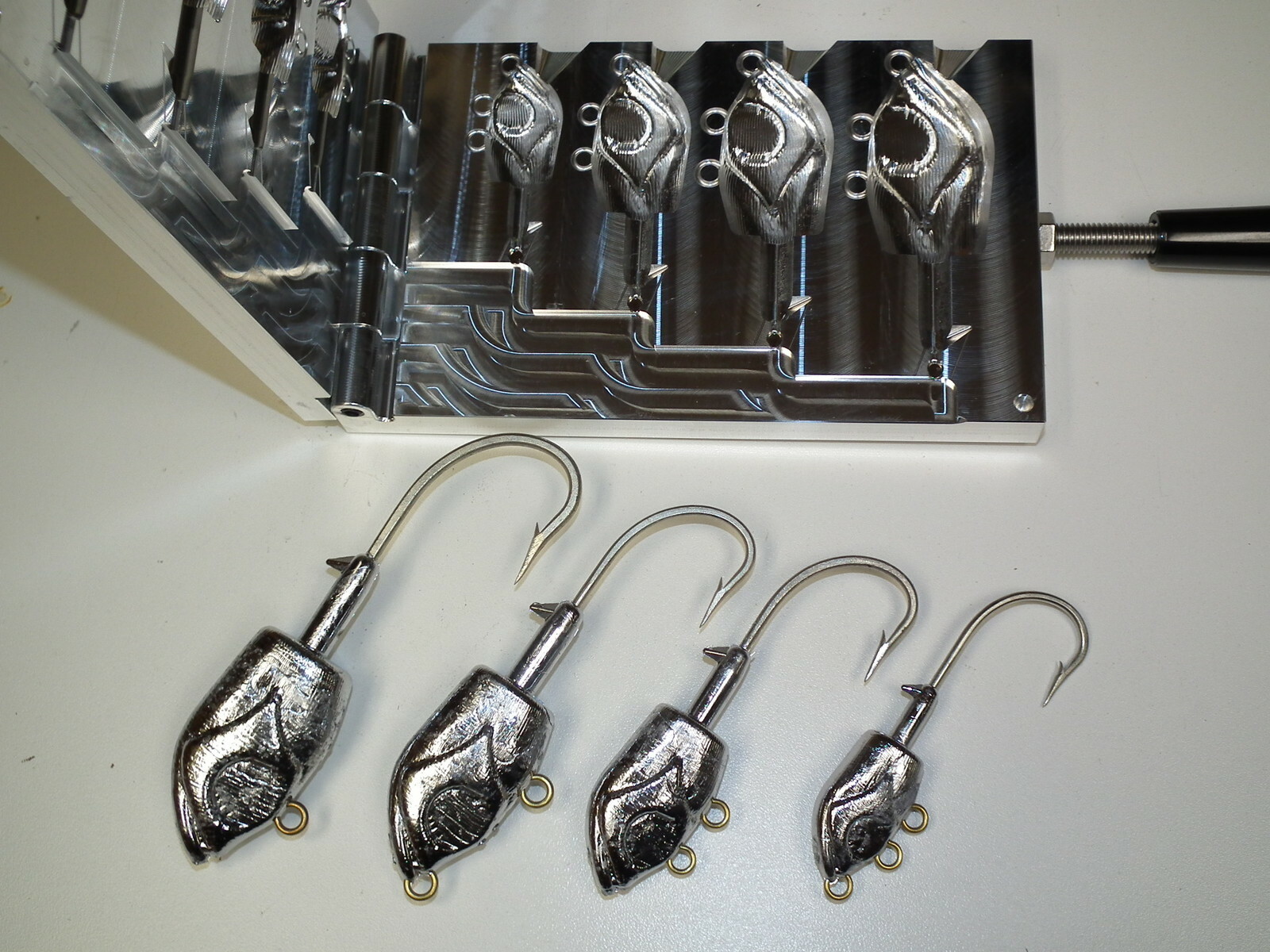 Saltwater Guppy Jig -2 Barbed mold 4,8,12,16oz CNC Aluminum Mad Shadder