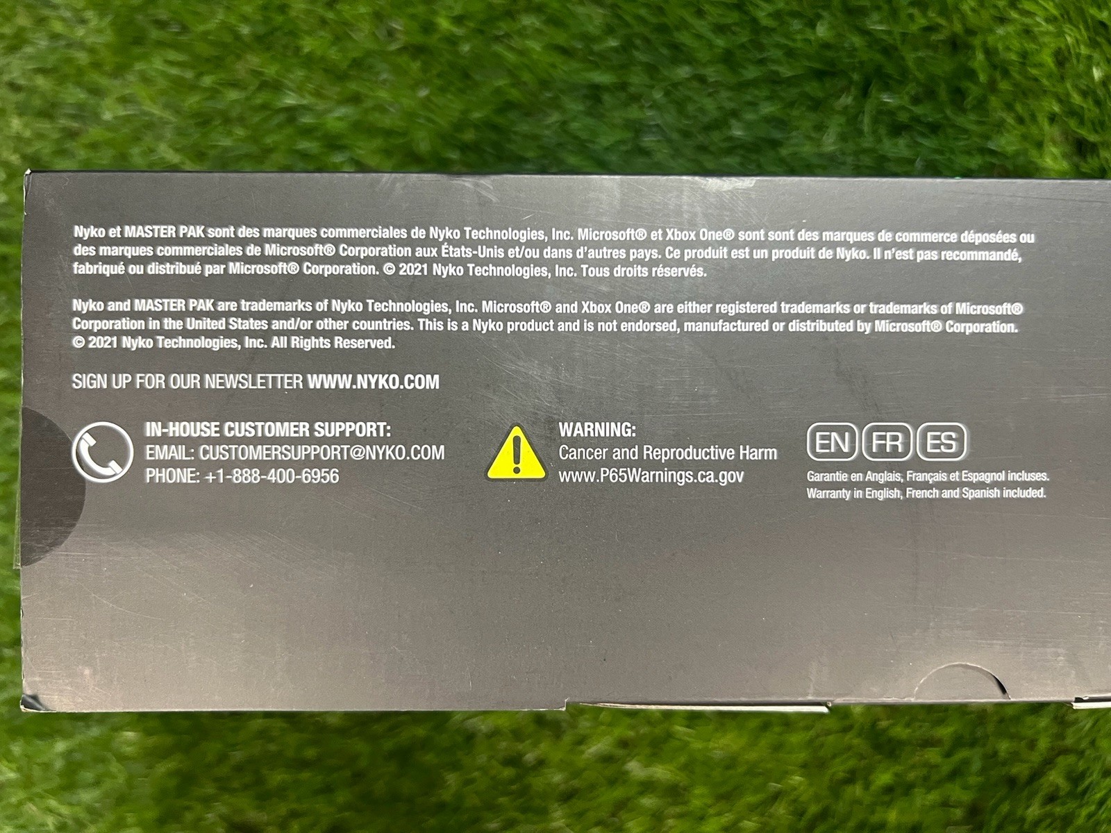 NYKO Xbox One Master Pak 15 Piece Accessory Kit - Headset + Charge Base - Sealed