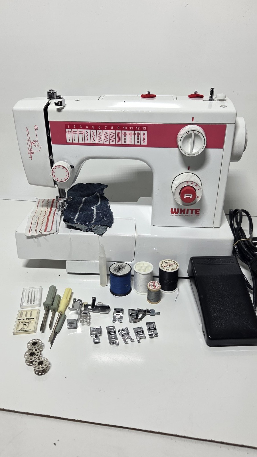 White Sewing Machine with Accessories Heavy Duty Leather Upholstery