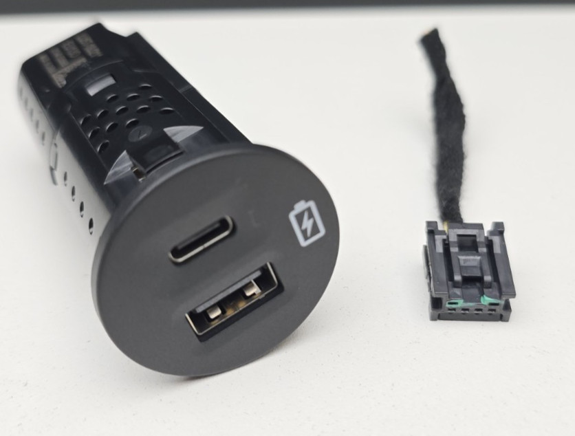 2020-2025 Ford Escape  F-150 Maverick Dual Port USB Charger OEM PU5T-19J211-FA