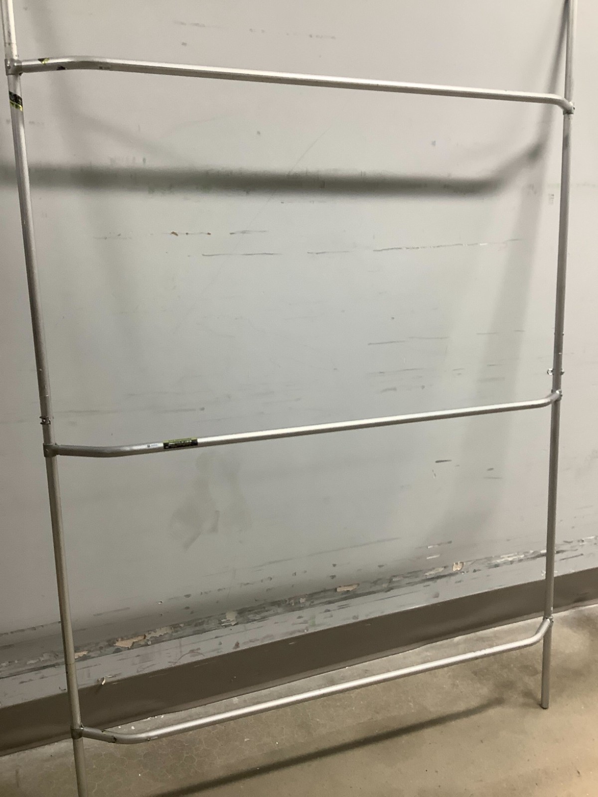 Sunbounce Pro 4x6 Zebra/White Panel Kit  - Good Condition Frame only, no fabric