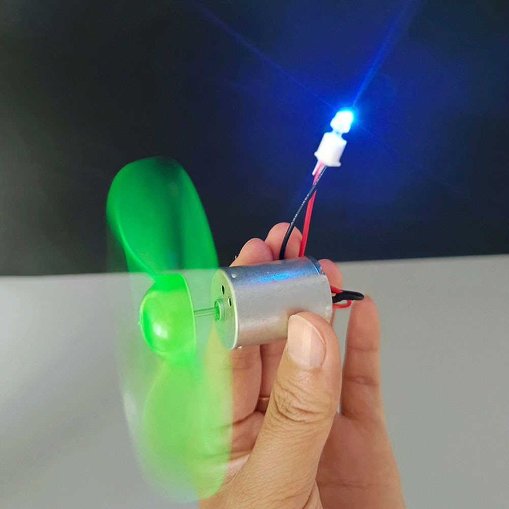 Lightweight Wind Power Generator for Classroom Experiments and Learning