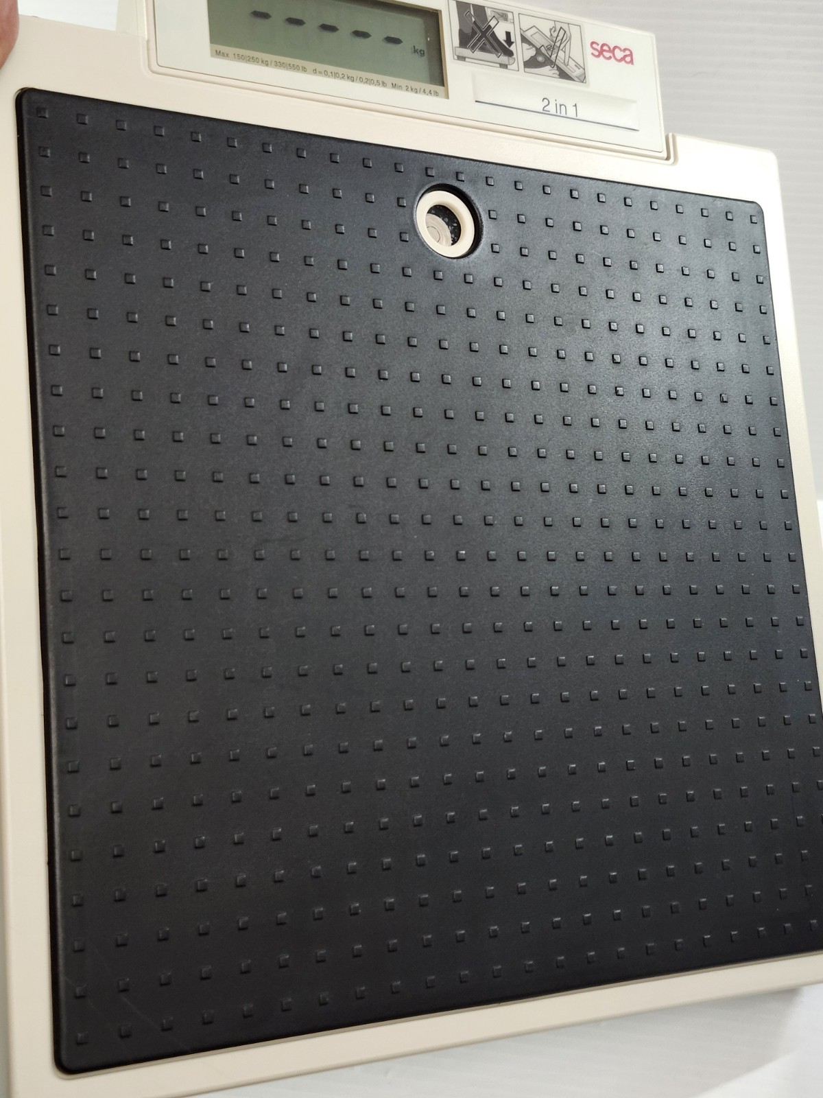 Seca Medical Floor Weighing Scale / Seca 876 Scale - TESTED