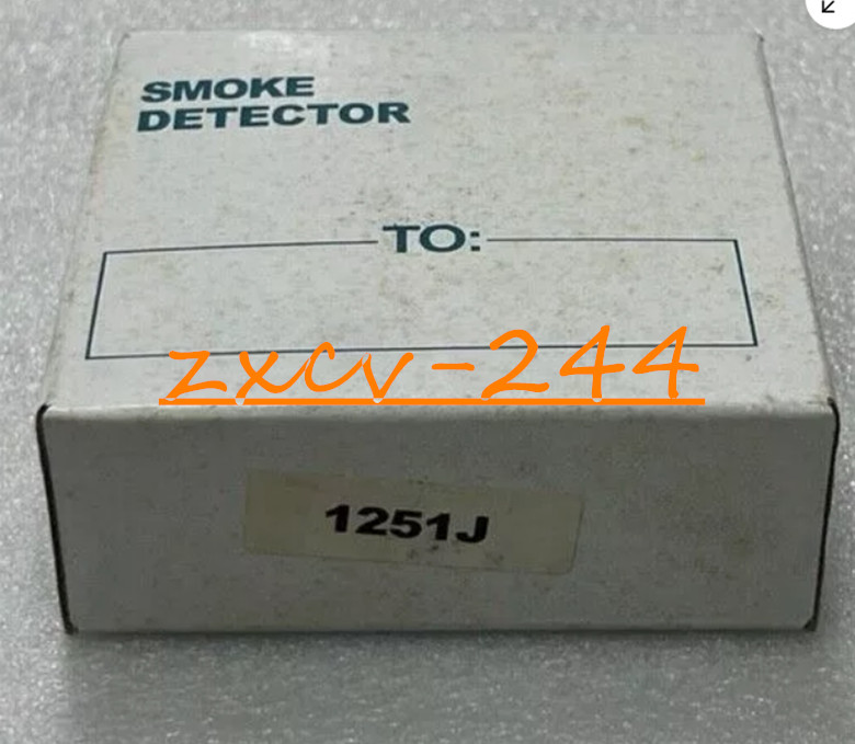 1PC Johnson Controls 1251J ion smoke detector