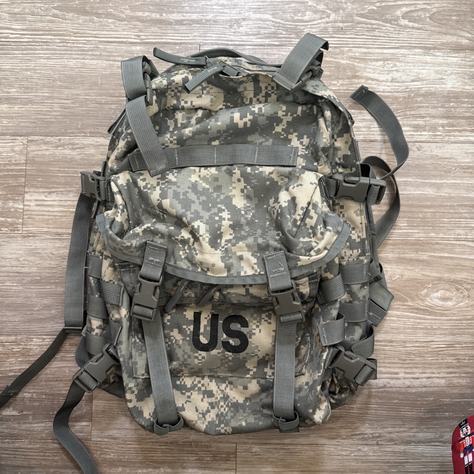 U.S. Military SDS Large Assault Pack With Stinffener & Pad, Style 4095 - LikeNew
