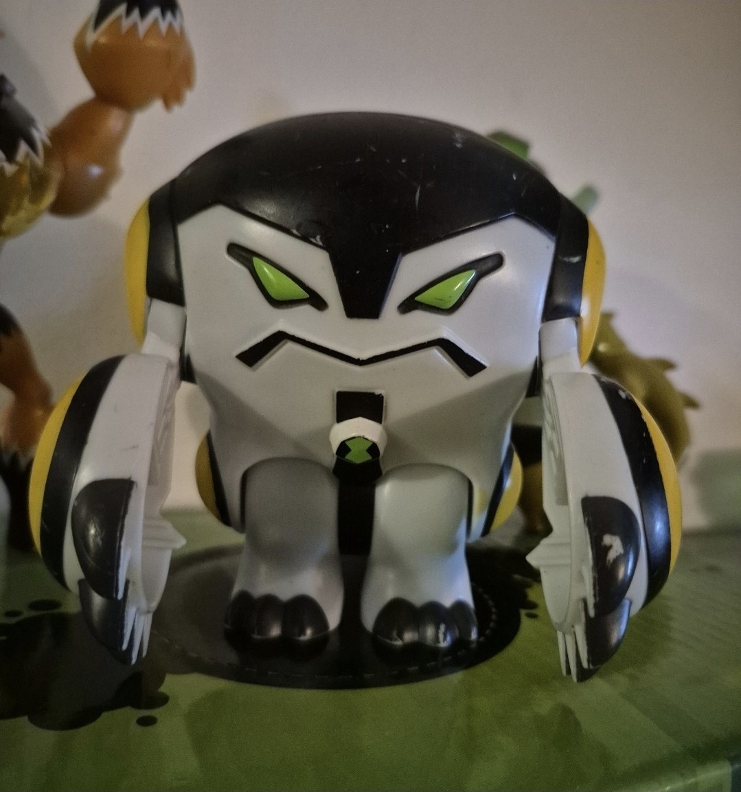 Cartoon Network Ben 10 Omniverse Figures Mixed Lot