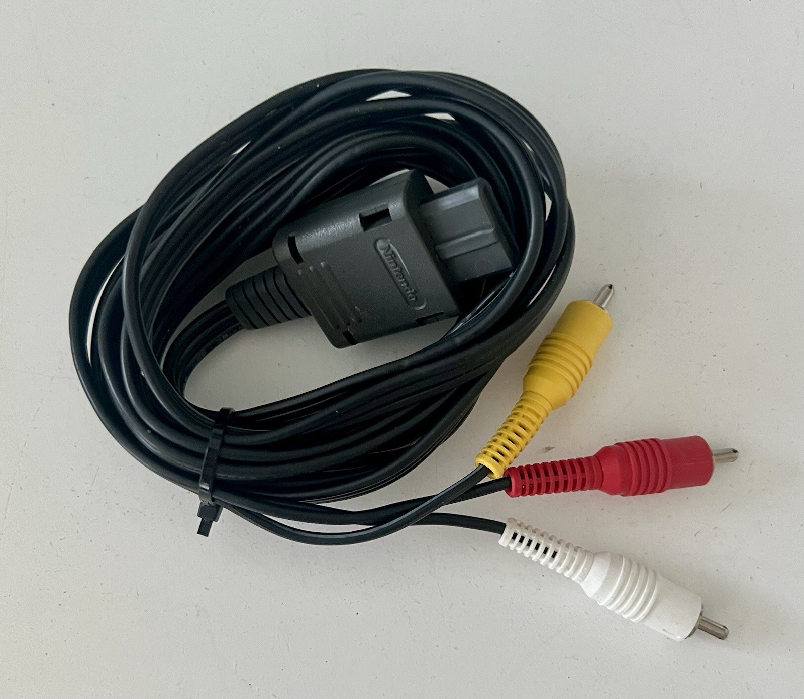 OFFICIAL ORIGINAL OEM Super Nintendo N64 Gamecube SNES AV RCA Video Cable *CLEAN