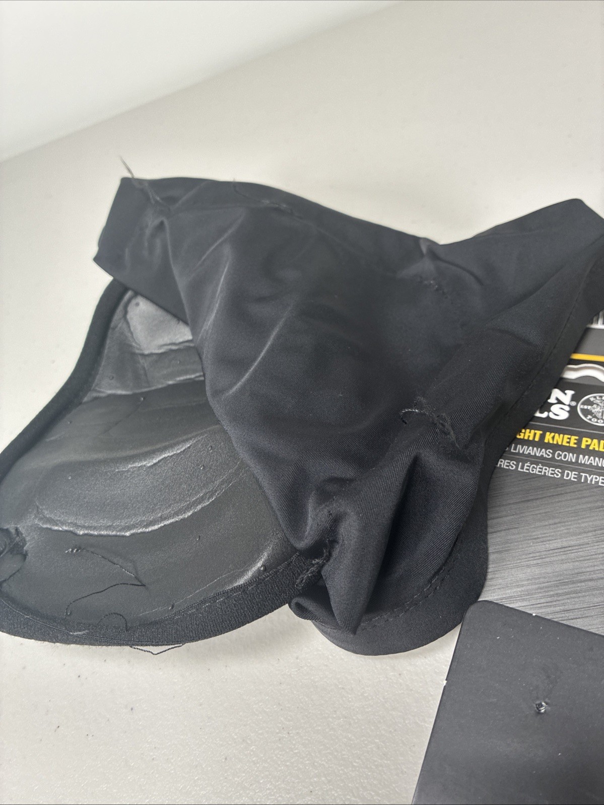 Klein Tools 60592 Lightweight Knee Pad Sleeves, L/XL