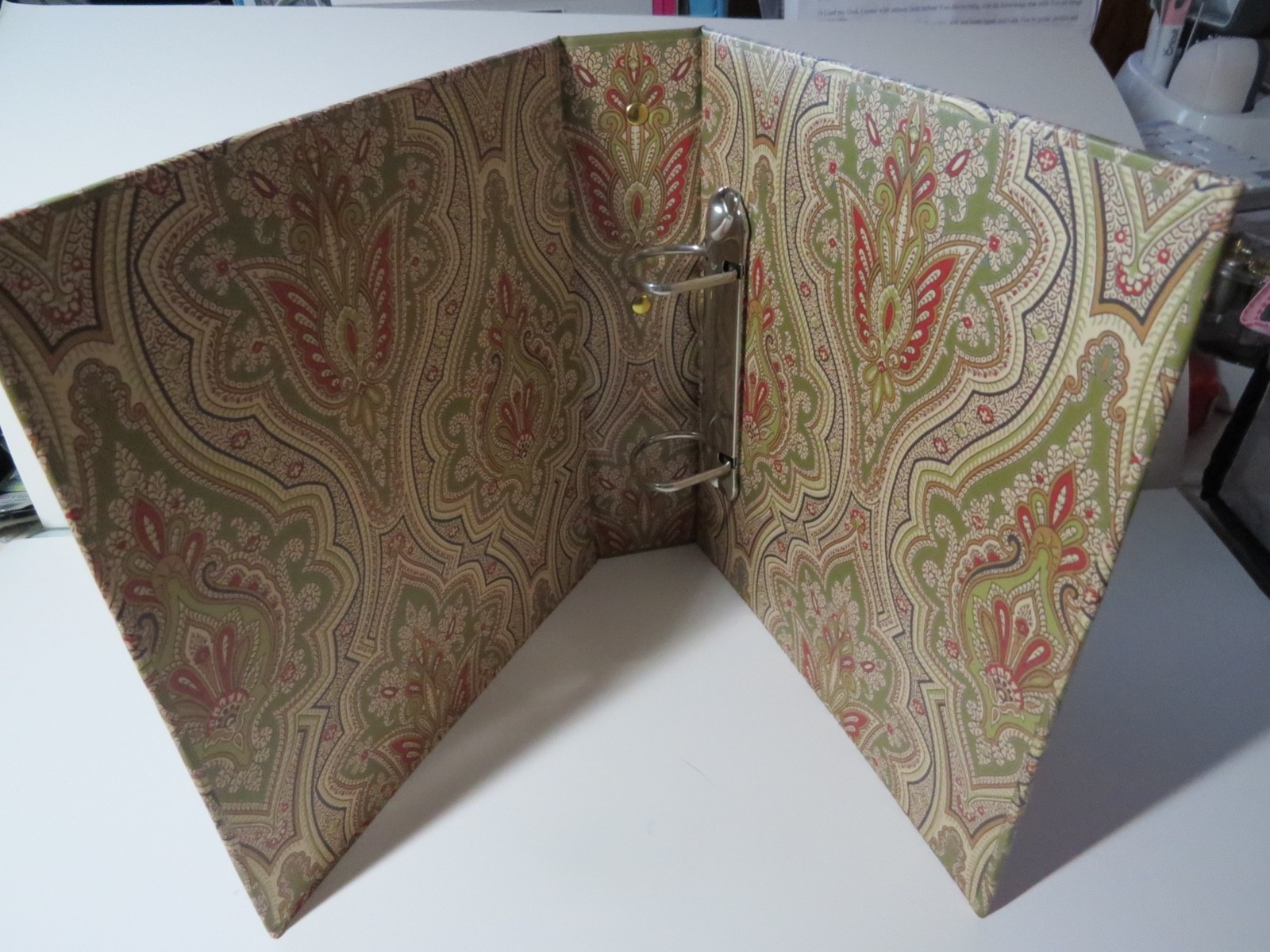 Anna Griffin 2 Ring Binder - Small Green with Demask Design