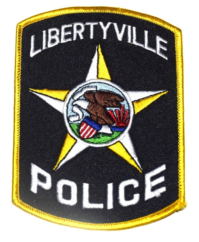 LIBERTYVILLE ILLINOIS IL Police Patch STATE SEAL FLYING EAGLE BANNER J1