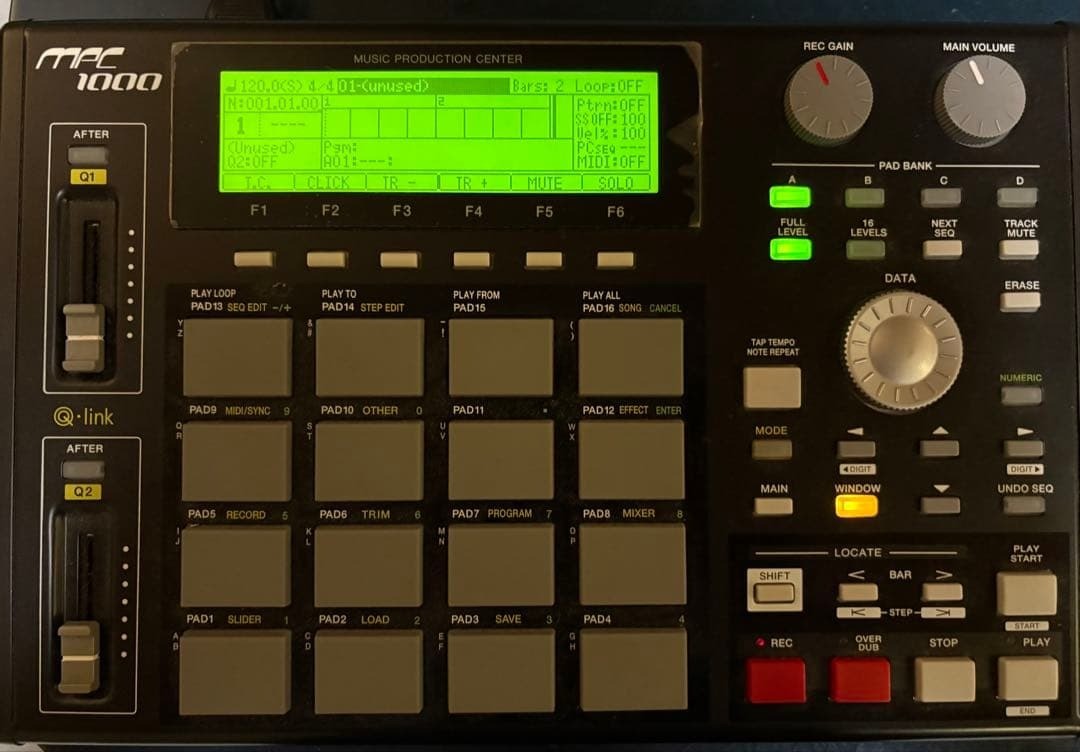 AKAI MPC1000 Black JJOSXL 128MB RAM Upgraded Sampler Drum Machine w/ CF Card Box