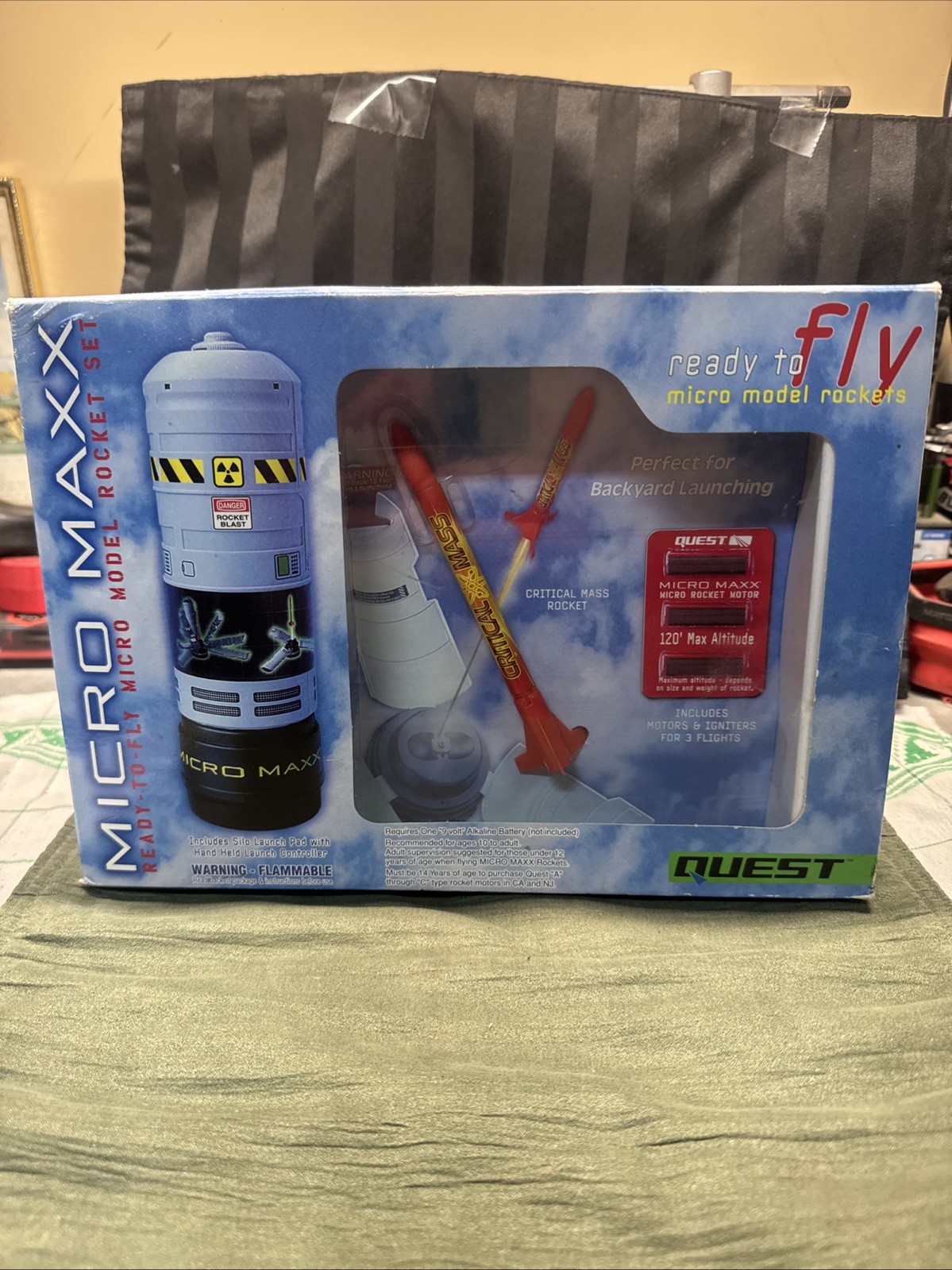 Micro Maxx 5607 Critical Mass Mini Rocket Ready To Fly New In Box Rocket Set