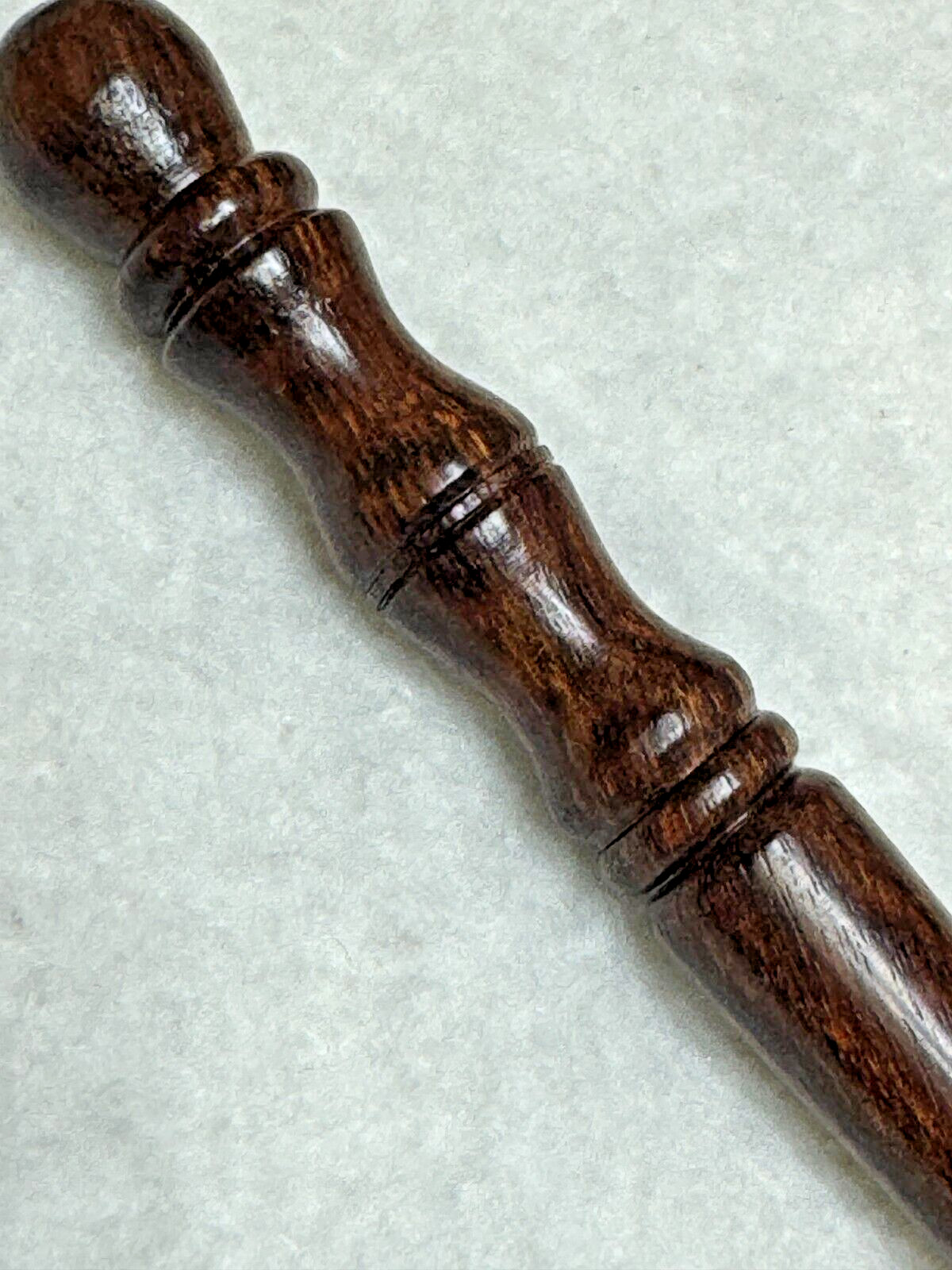 Hand Carved Exotic Che Chen  WOOD  YARN  CROCHET HOOK  size K