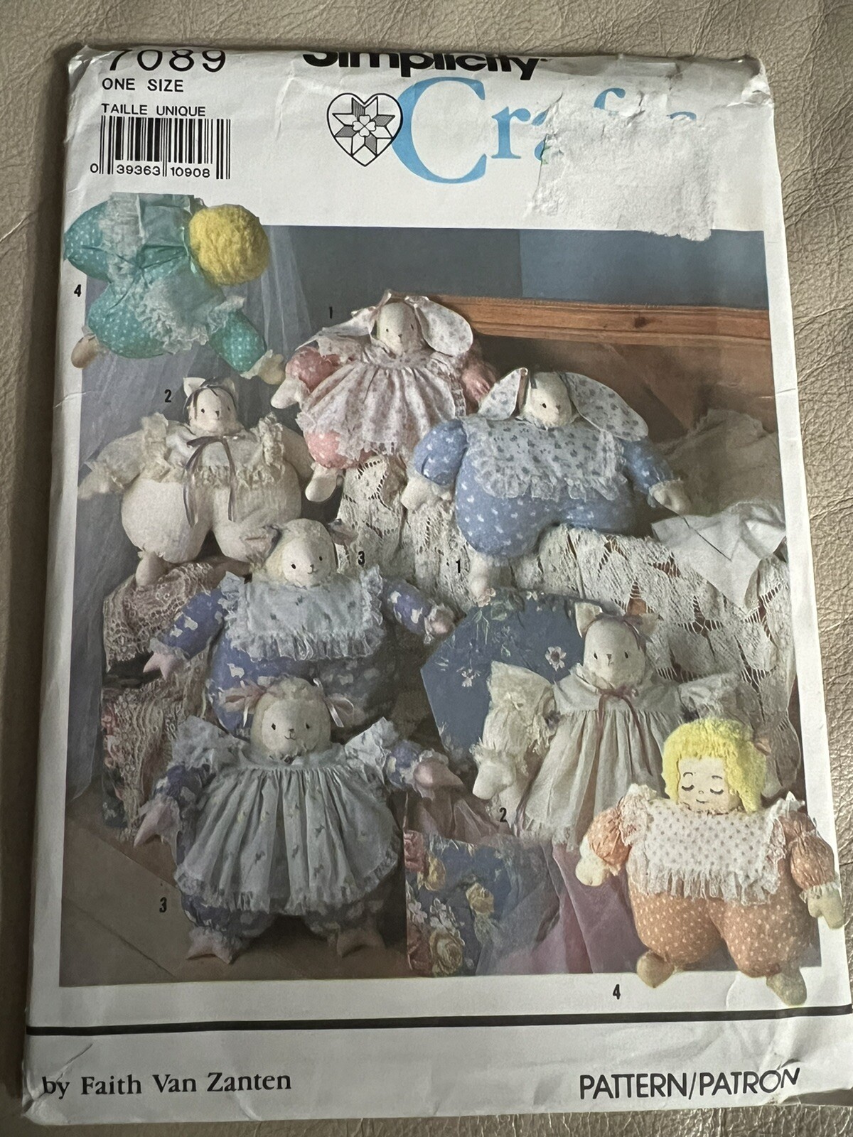 NEW* Simplicity Crafts # 7089 Sewing Patterns / Fat Animals And Clothes