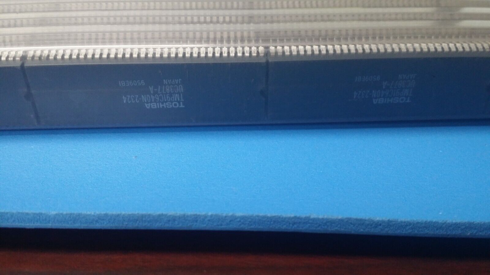 (1 PC) TMP91C640N TOSHIBA Microcontroller 8-Bit MROM CMOS PDIP64