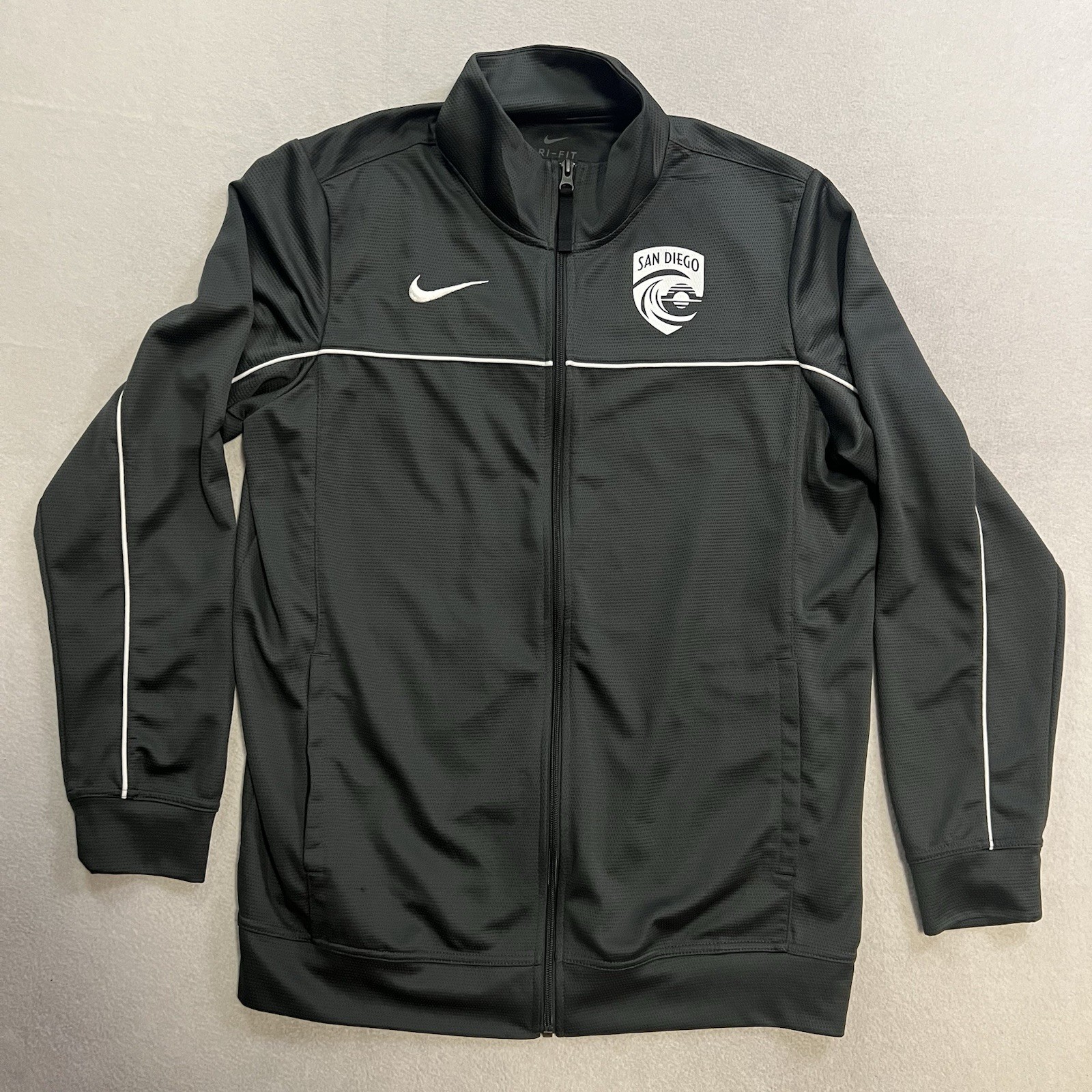 Nike Jacket Men’s Large Dri Fit Full Zip Basketball Training AT5300-063 Gray
