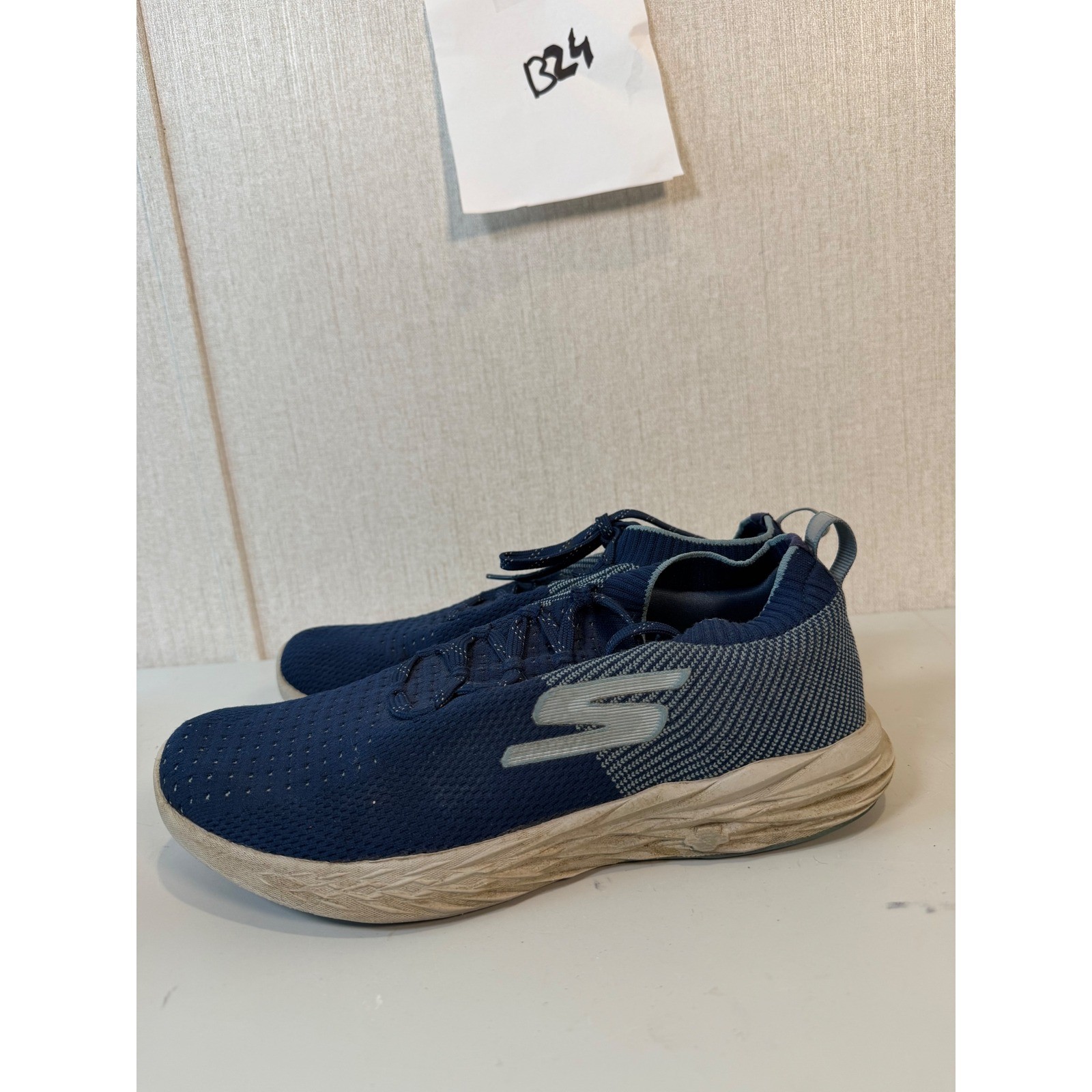 Skechers Men's Go Run 6 Fitness Shoes Men size 8.5