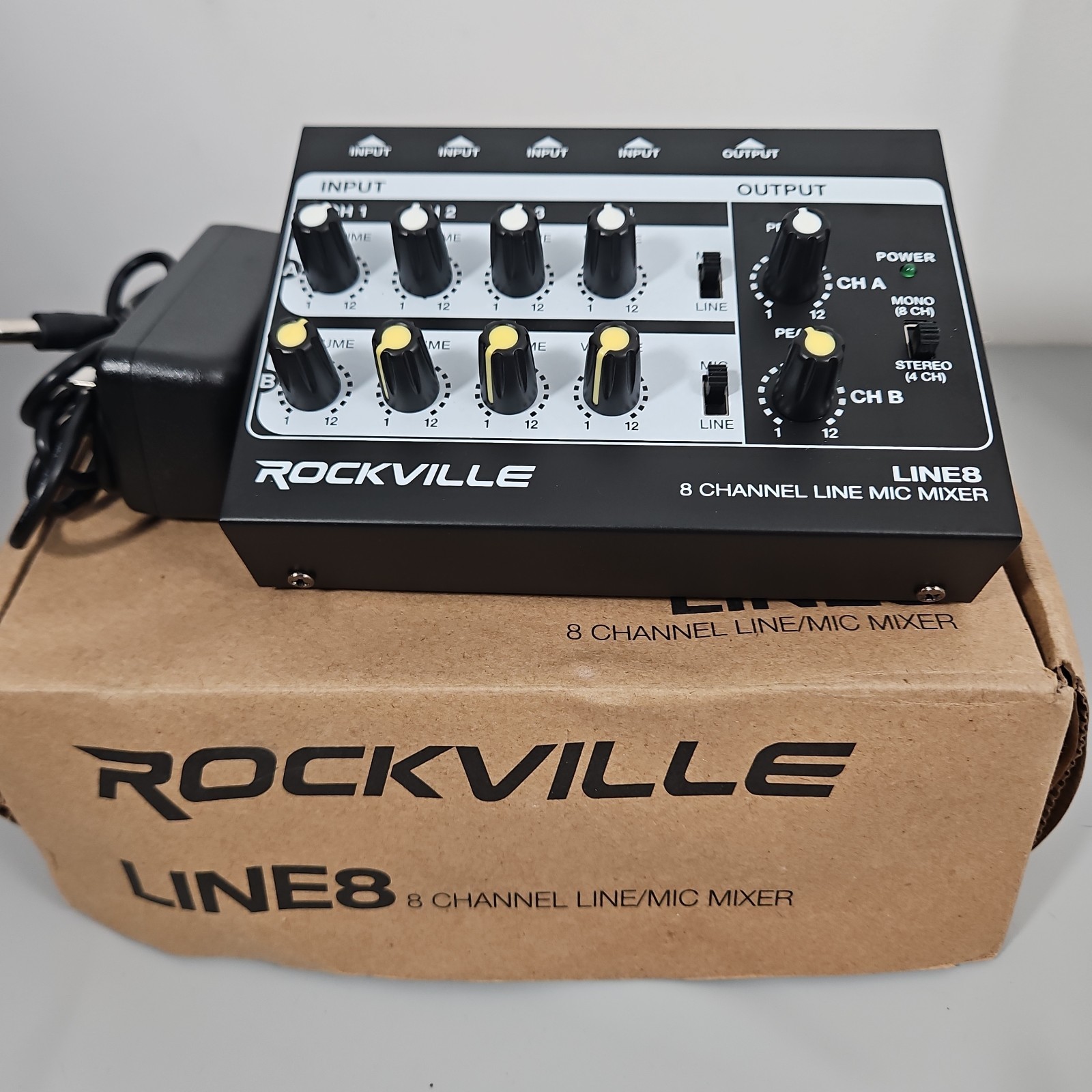 Rockville LINE8 8-Channel Line/Mic Mixer Mic In Line In Desktop