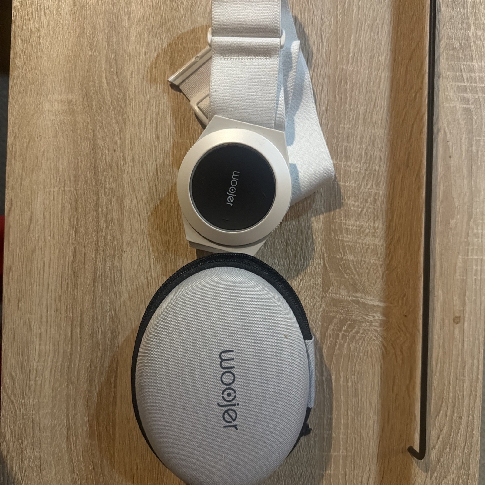 Woojer Strap Edge White Haptic Bass Meta VR Compatible Immersive body strap
