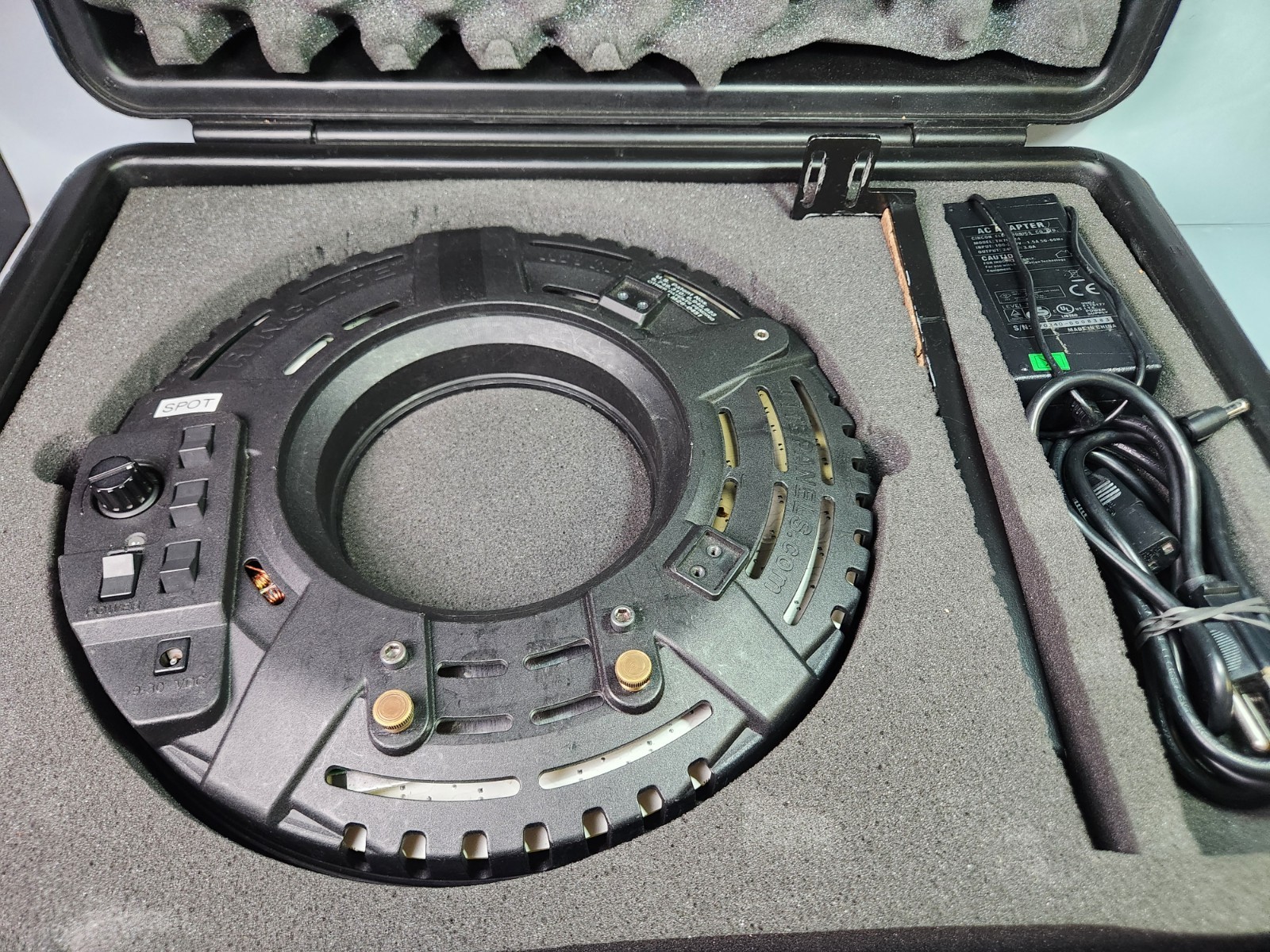 Litepanels Mini Ring Light In Case #2