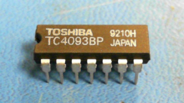New (4pcs) TC4093BP TOSHIBA IC Logic