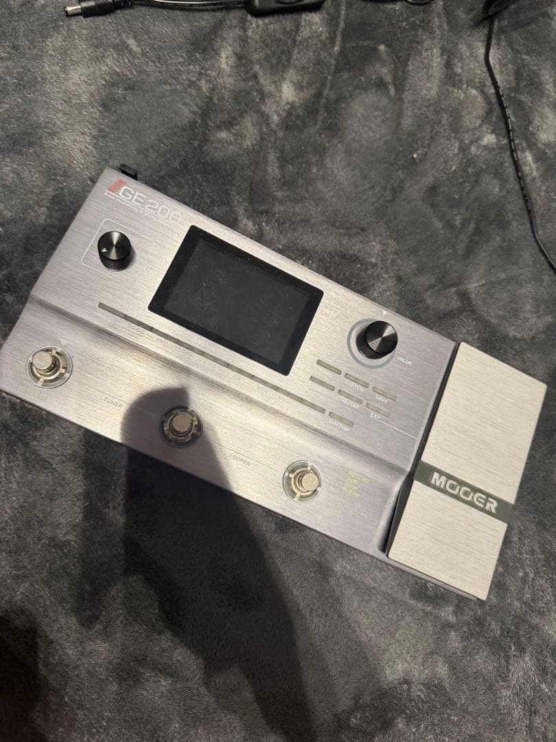 MOOER GE200 Multi-Effects Processor