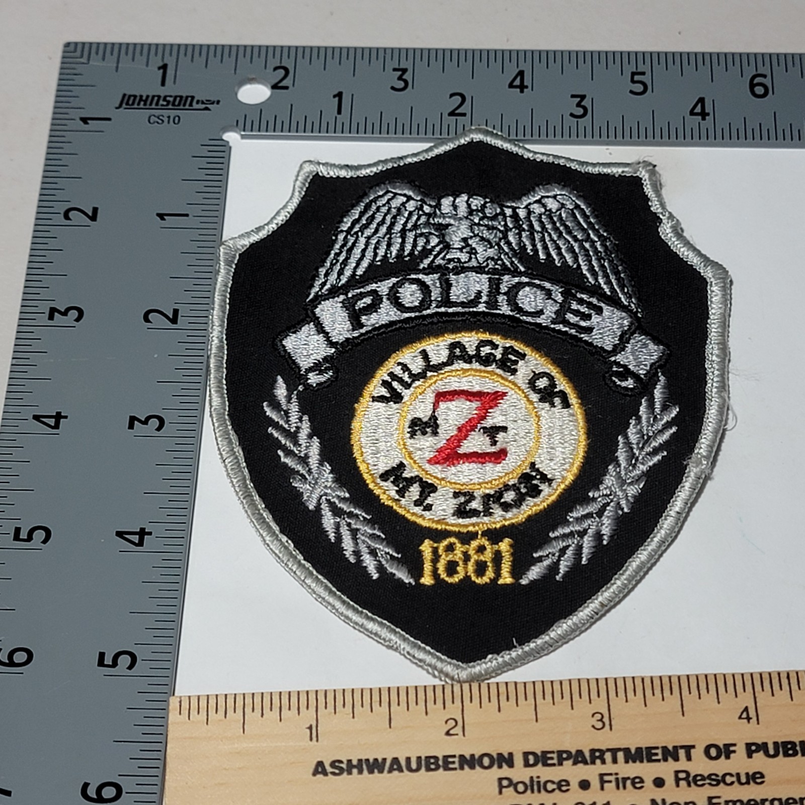 Bin1 b9 patch police Illinois Village Of Mt. Zion Used ?